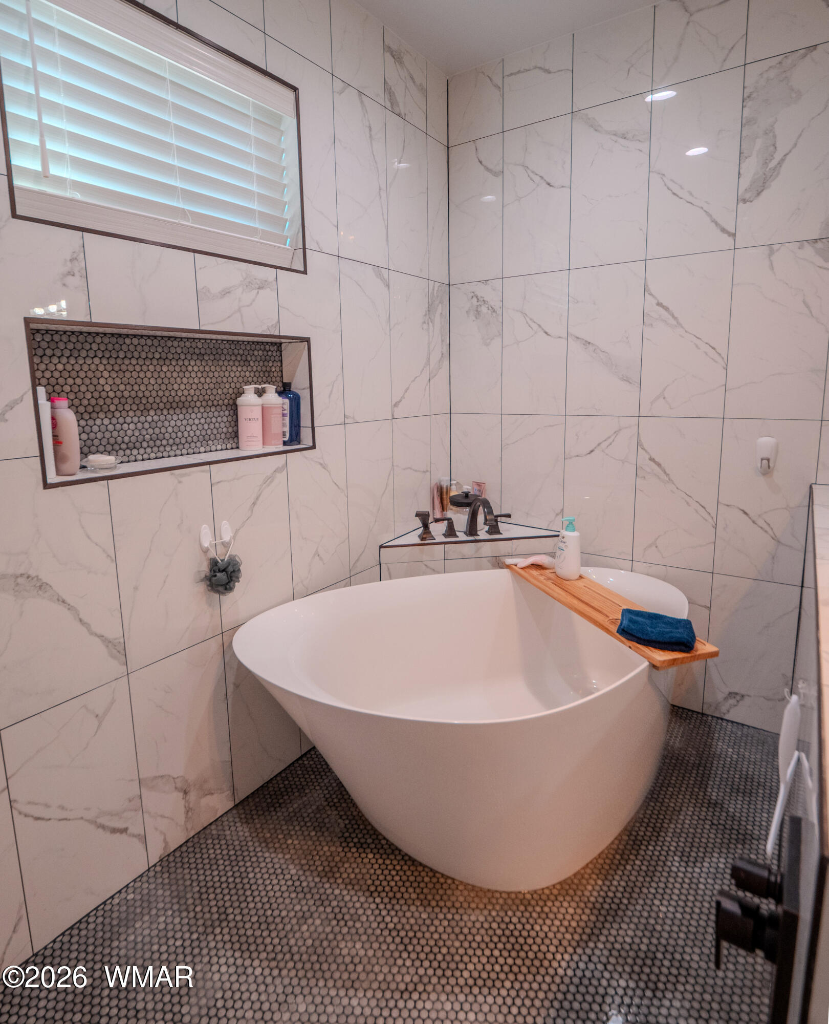 2200 W Whispering Springs Road