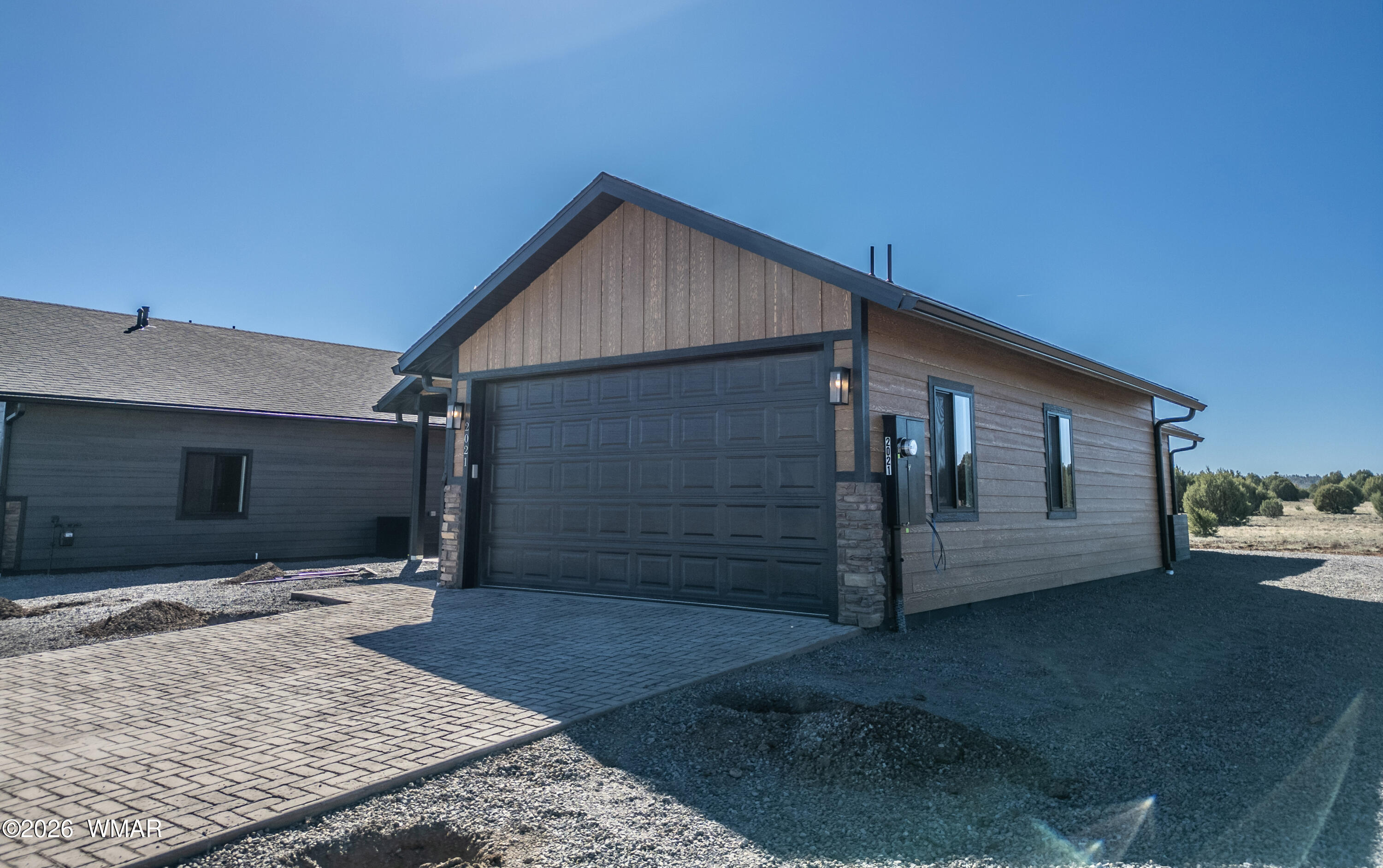 2021 E Rimstone Drive
