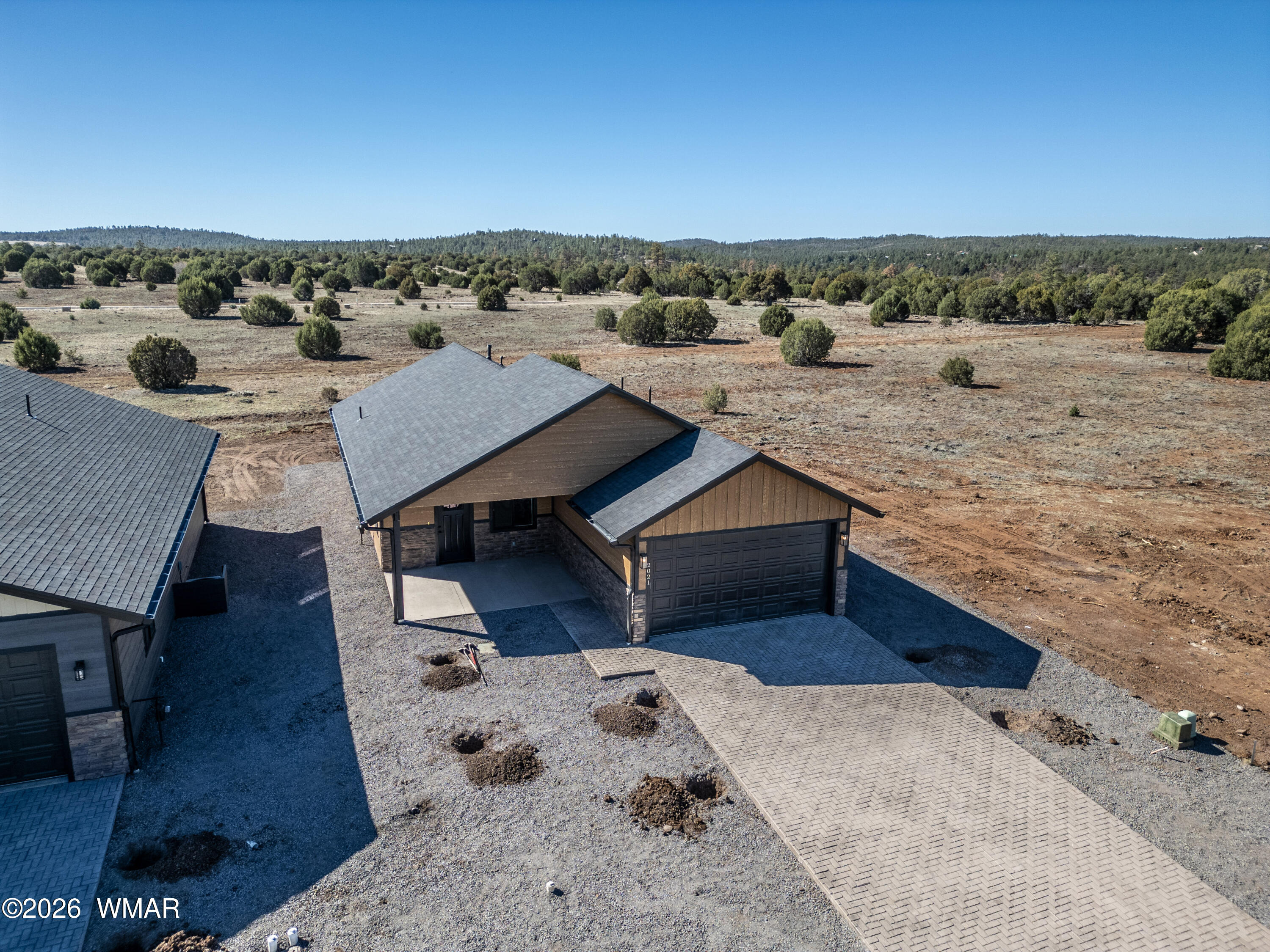 2021 E Rimstone Drive