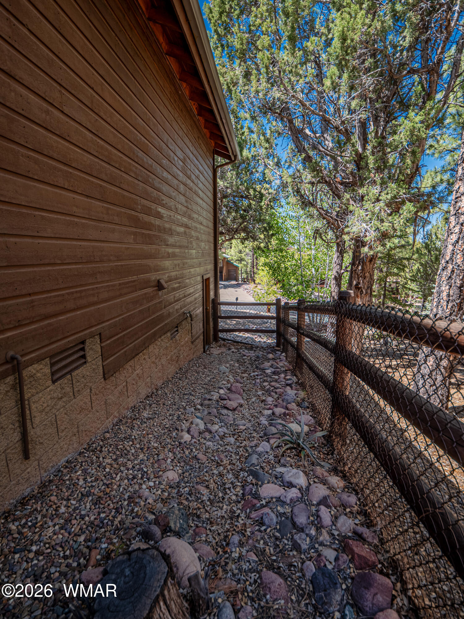 4670 W Cottage Loop