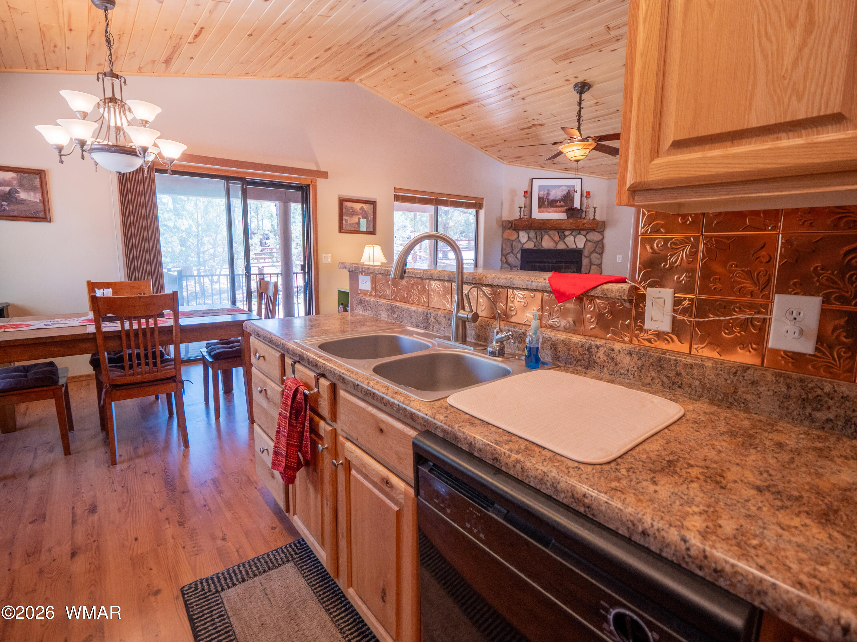 4670 W Cottage Loop