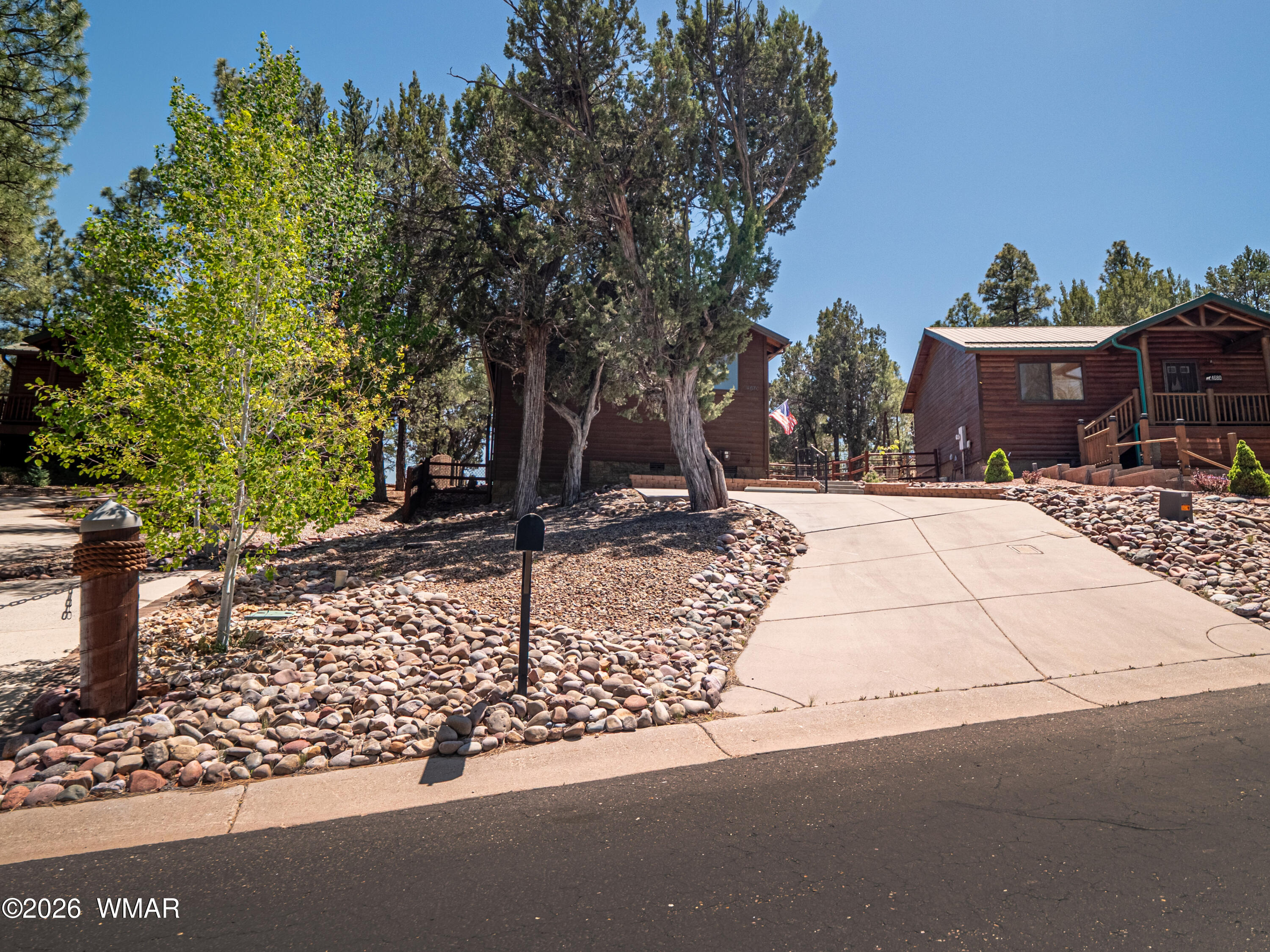 4670 W Cottage Loop