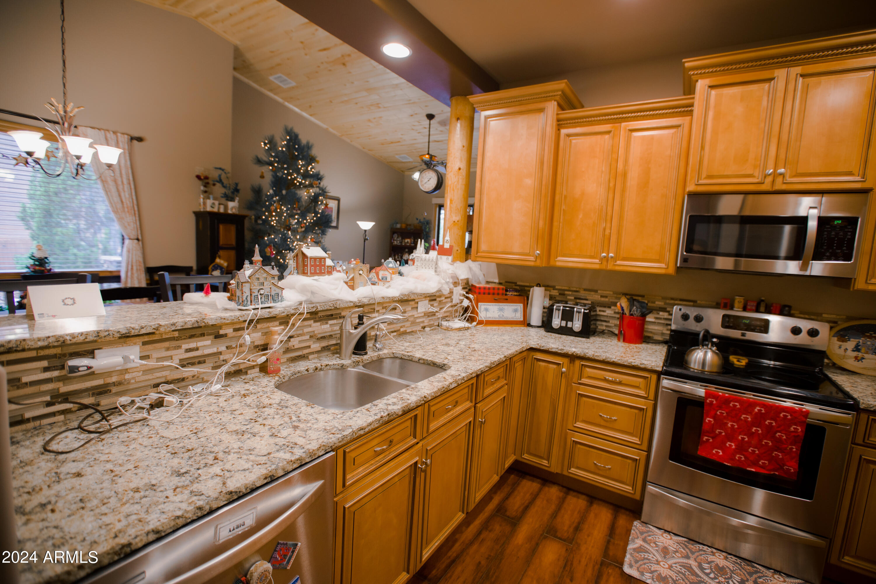 2750 W VILLA Loop