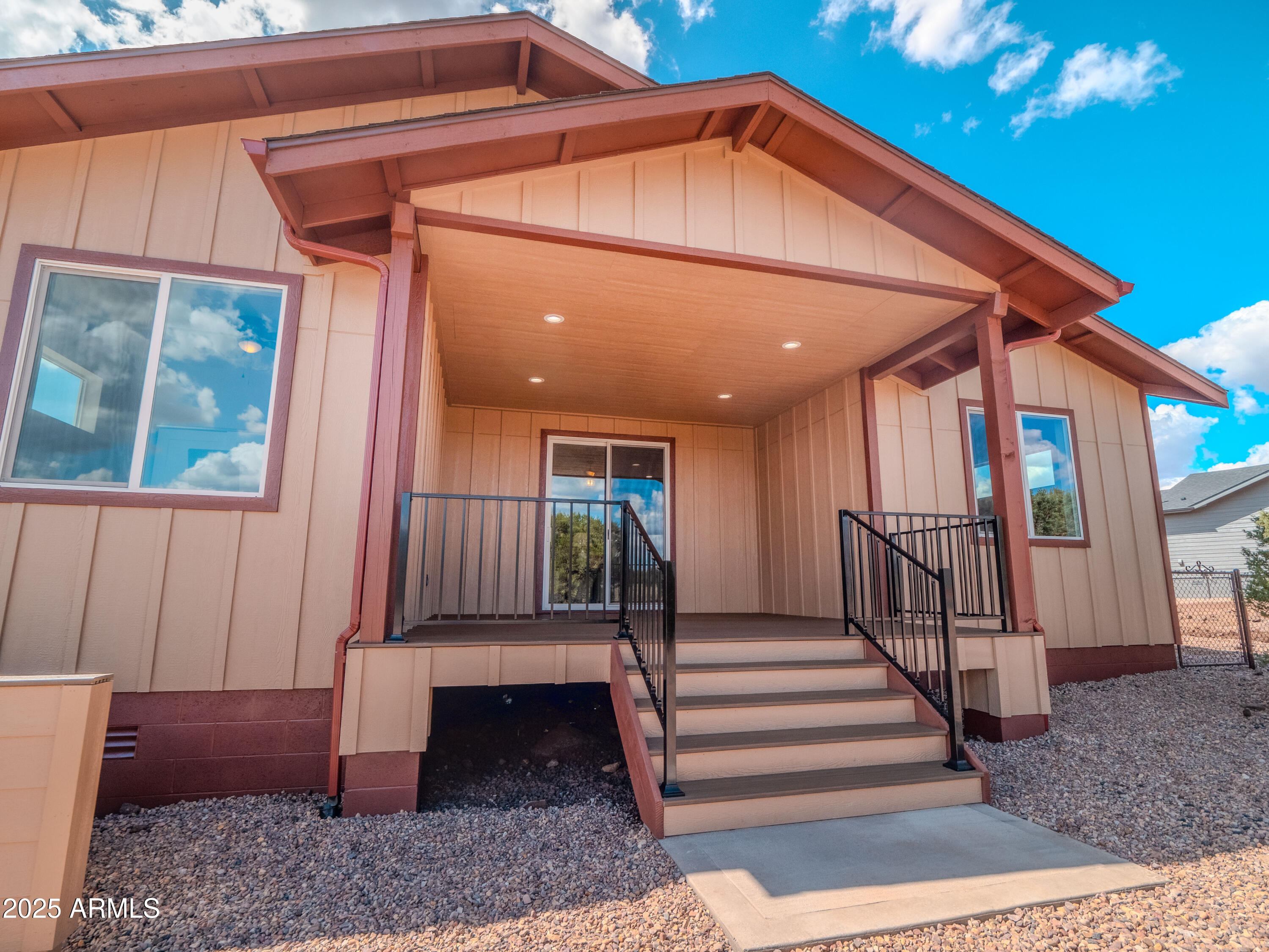 941 S RIDGEWAY Place