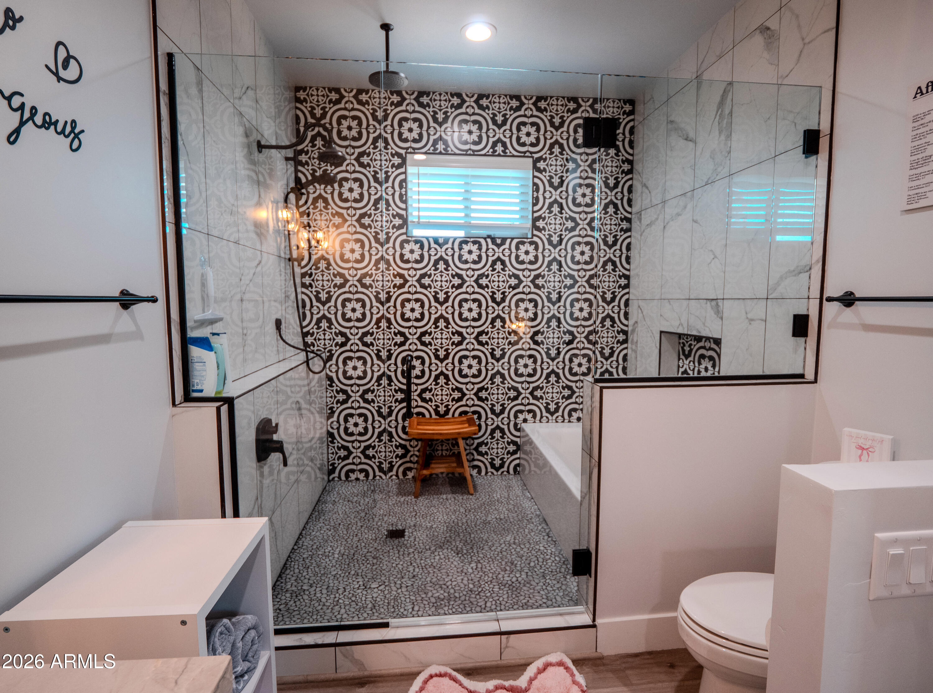 2200 W WHISPERING Springs