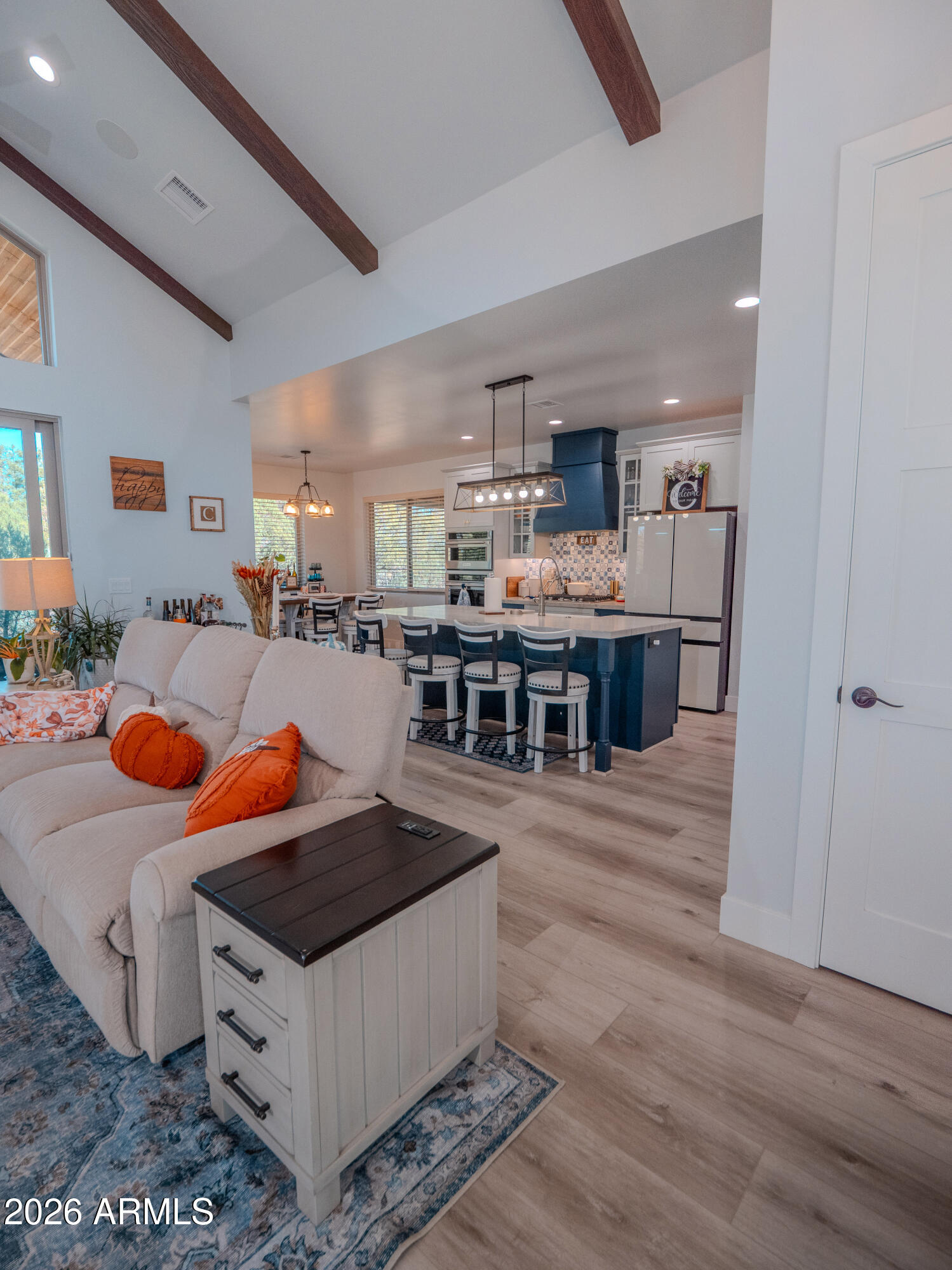 2200 W WHISPERING Springs