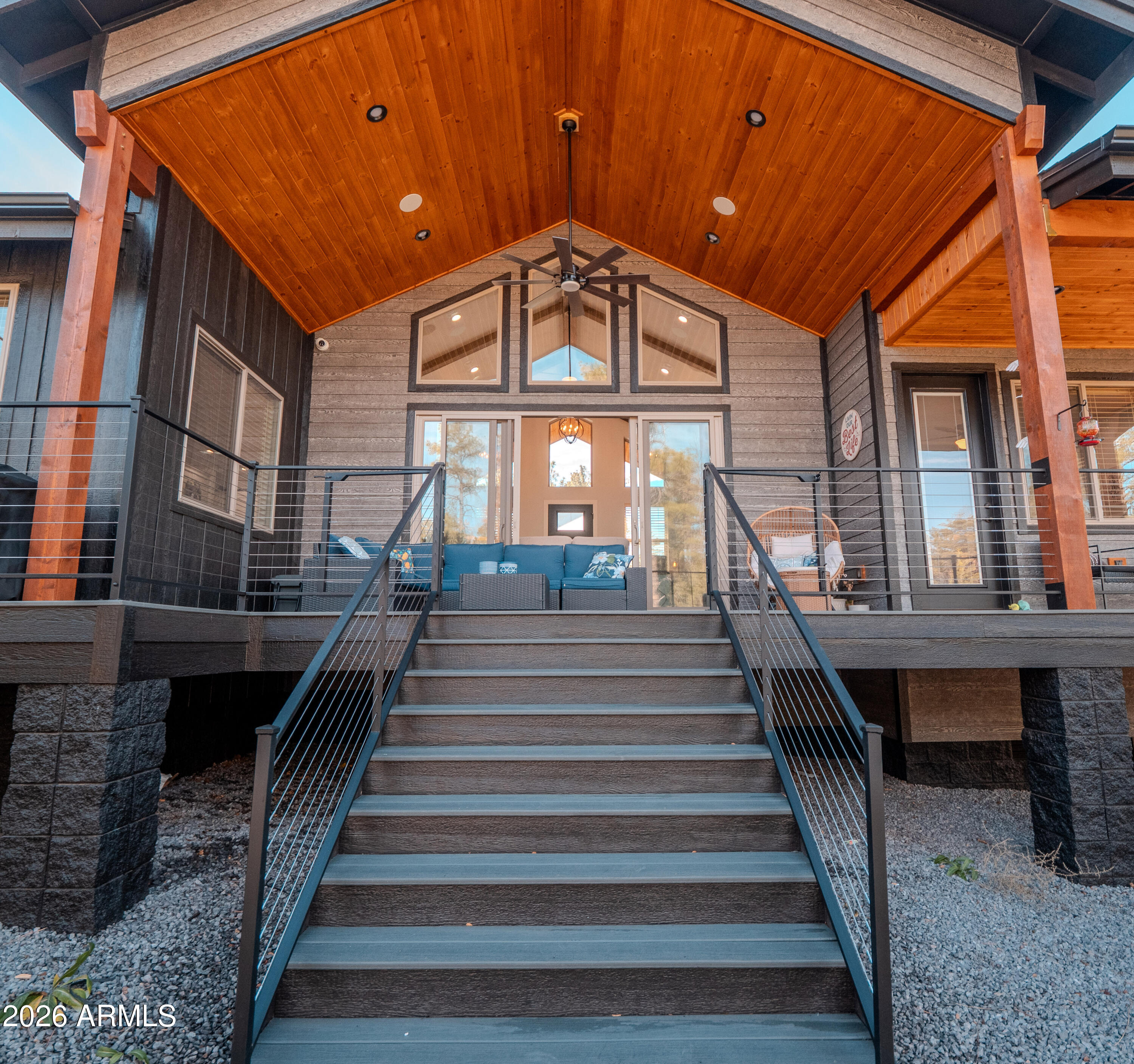 2200 W WHISPERING Springs