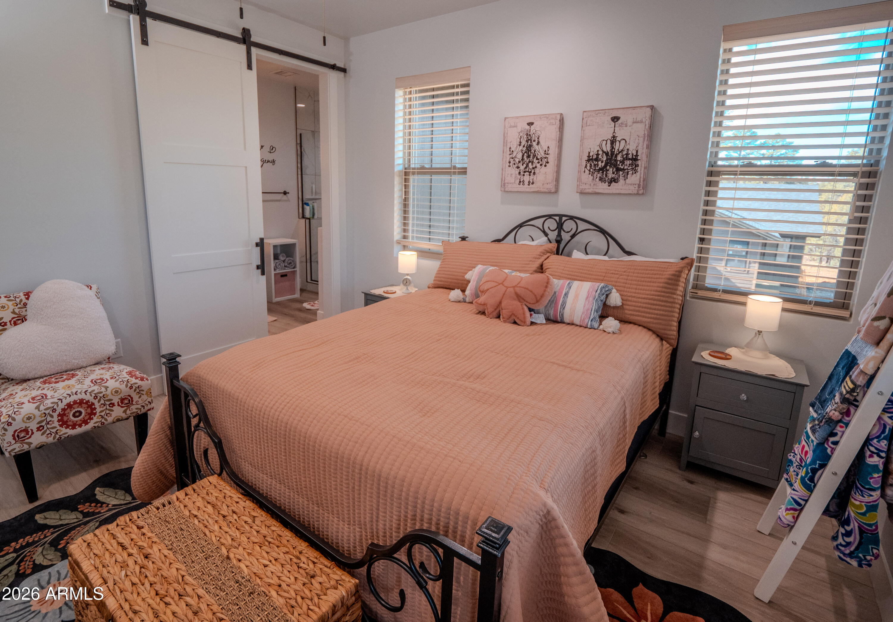 2200 W WHISPERING Springs