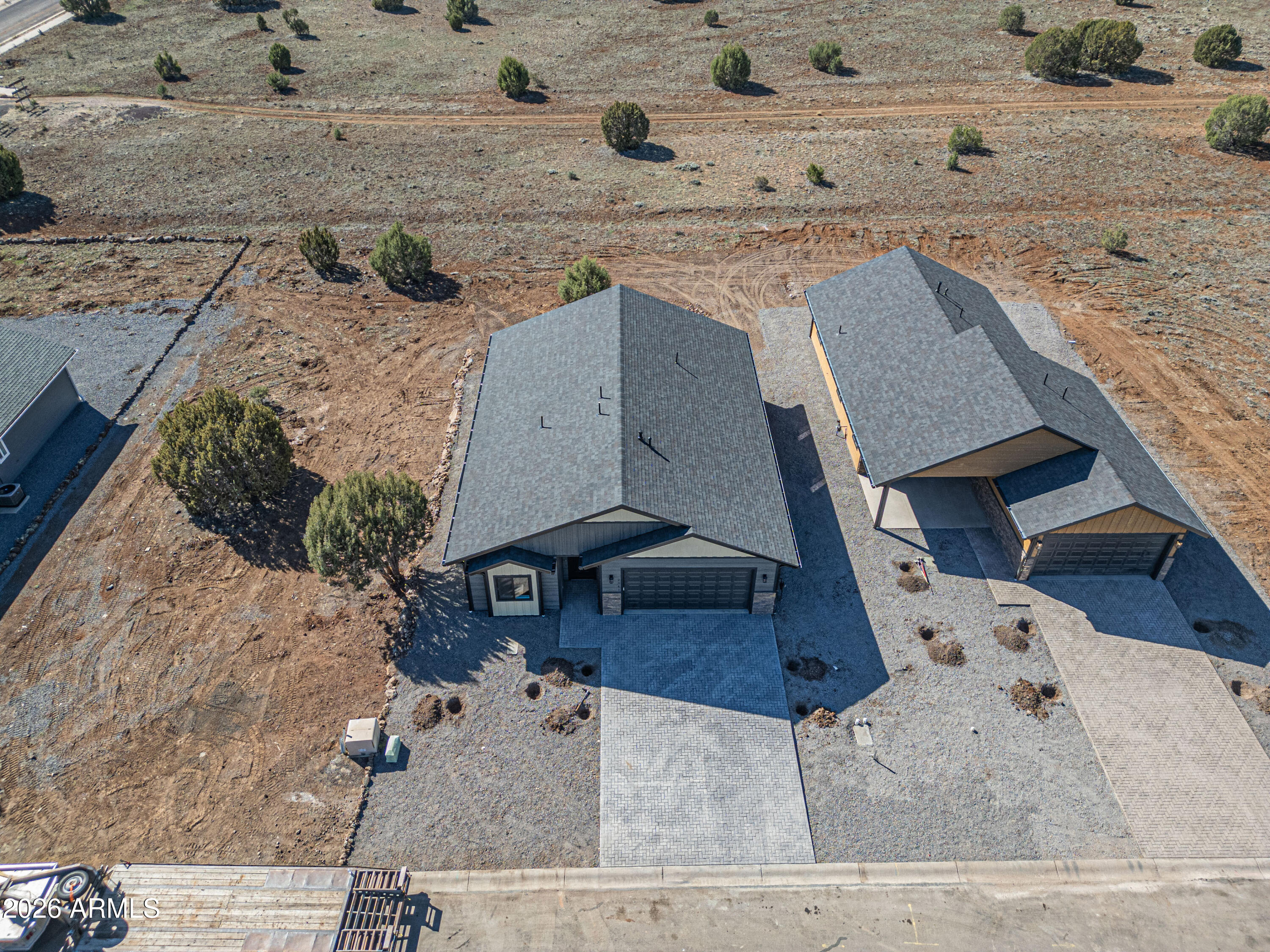 2041 E RIMSTONE Drive