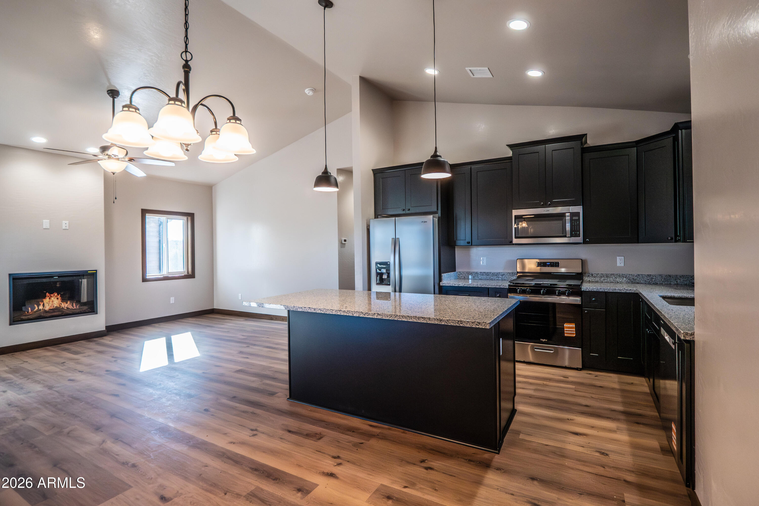 2021 E RIMSTONE Drive