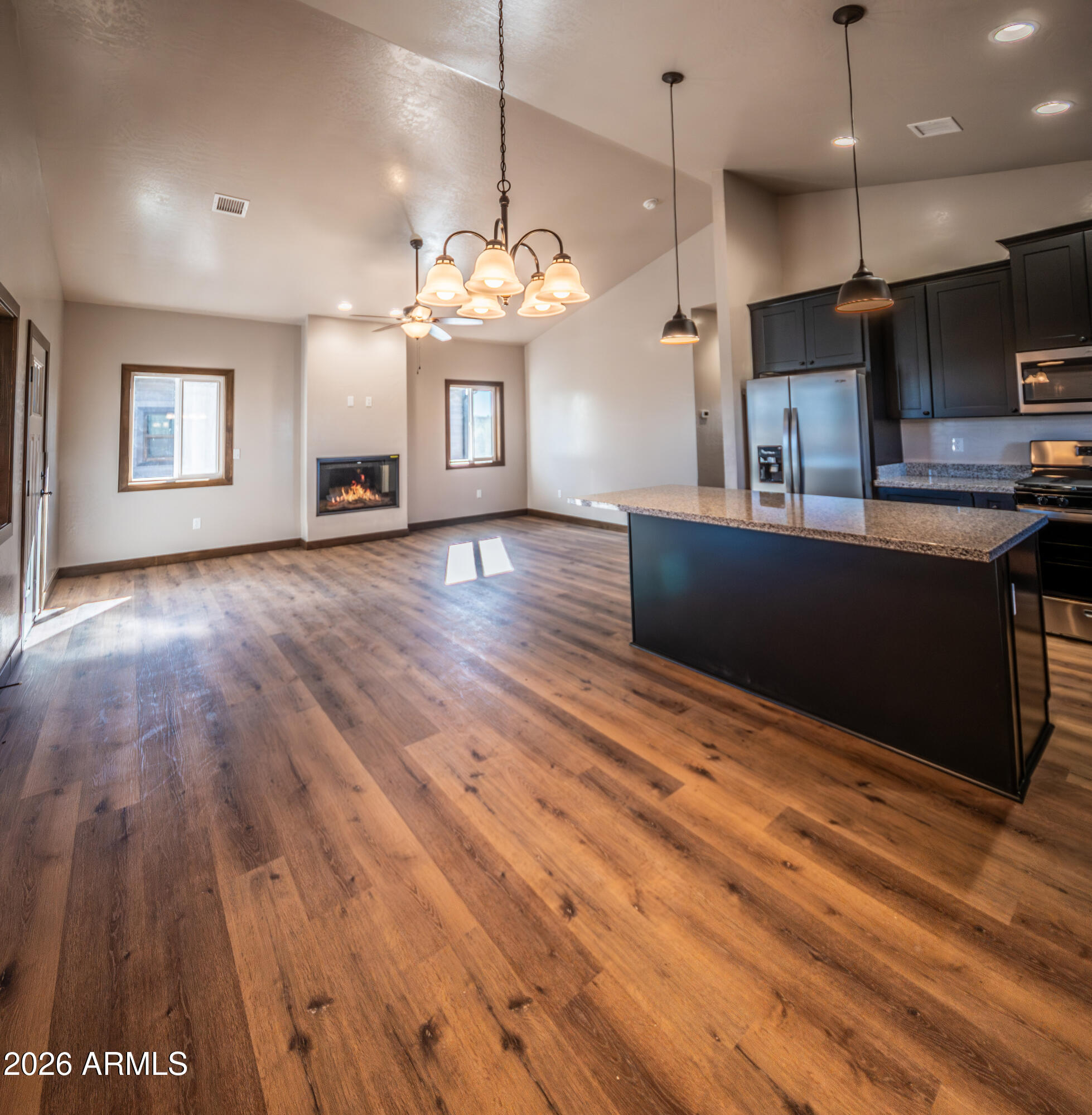 2021 E RIMSTONE Drive