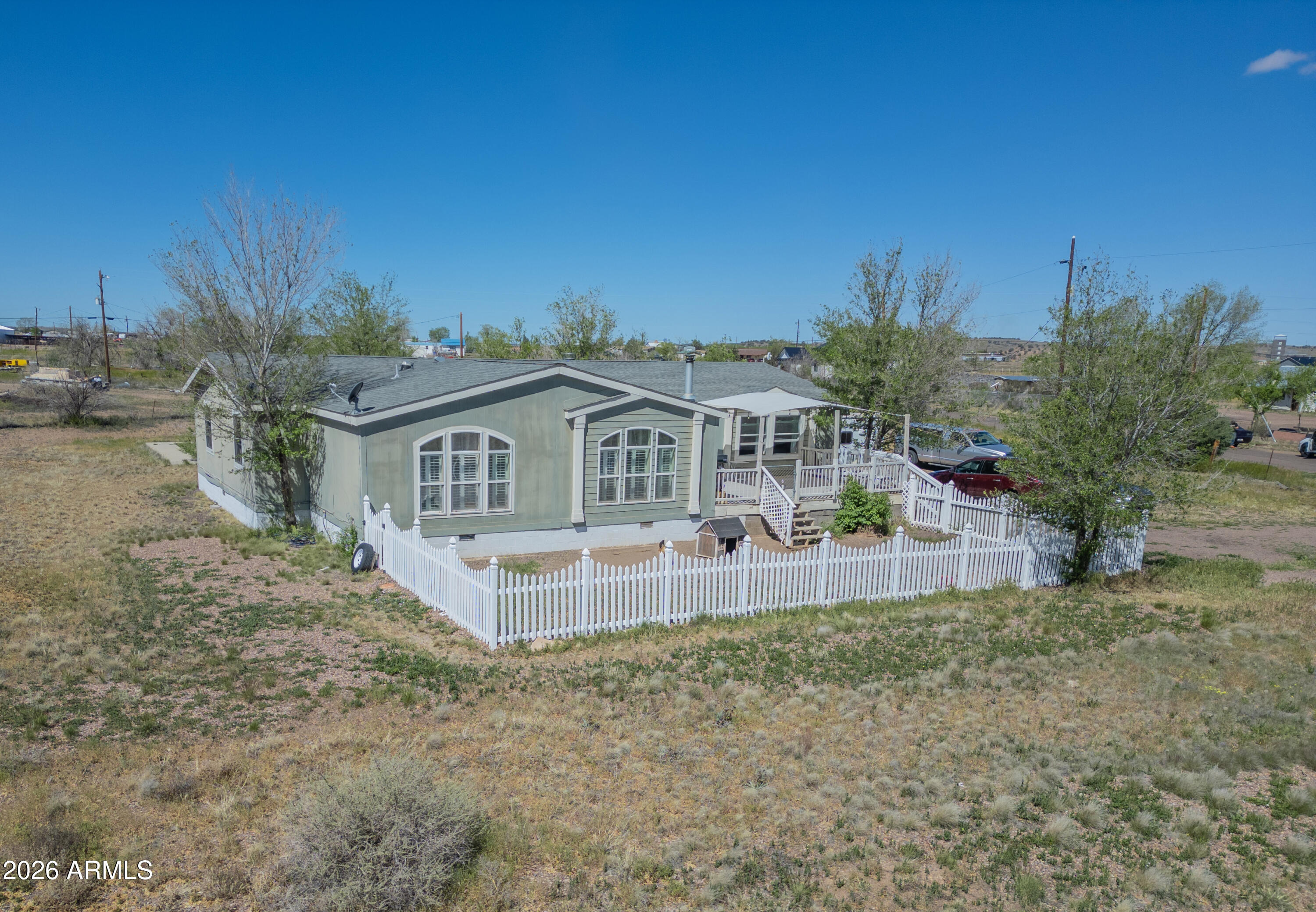 1401 W RANCH Road