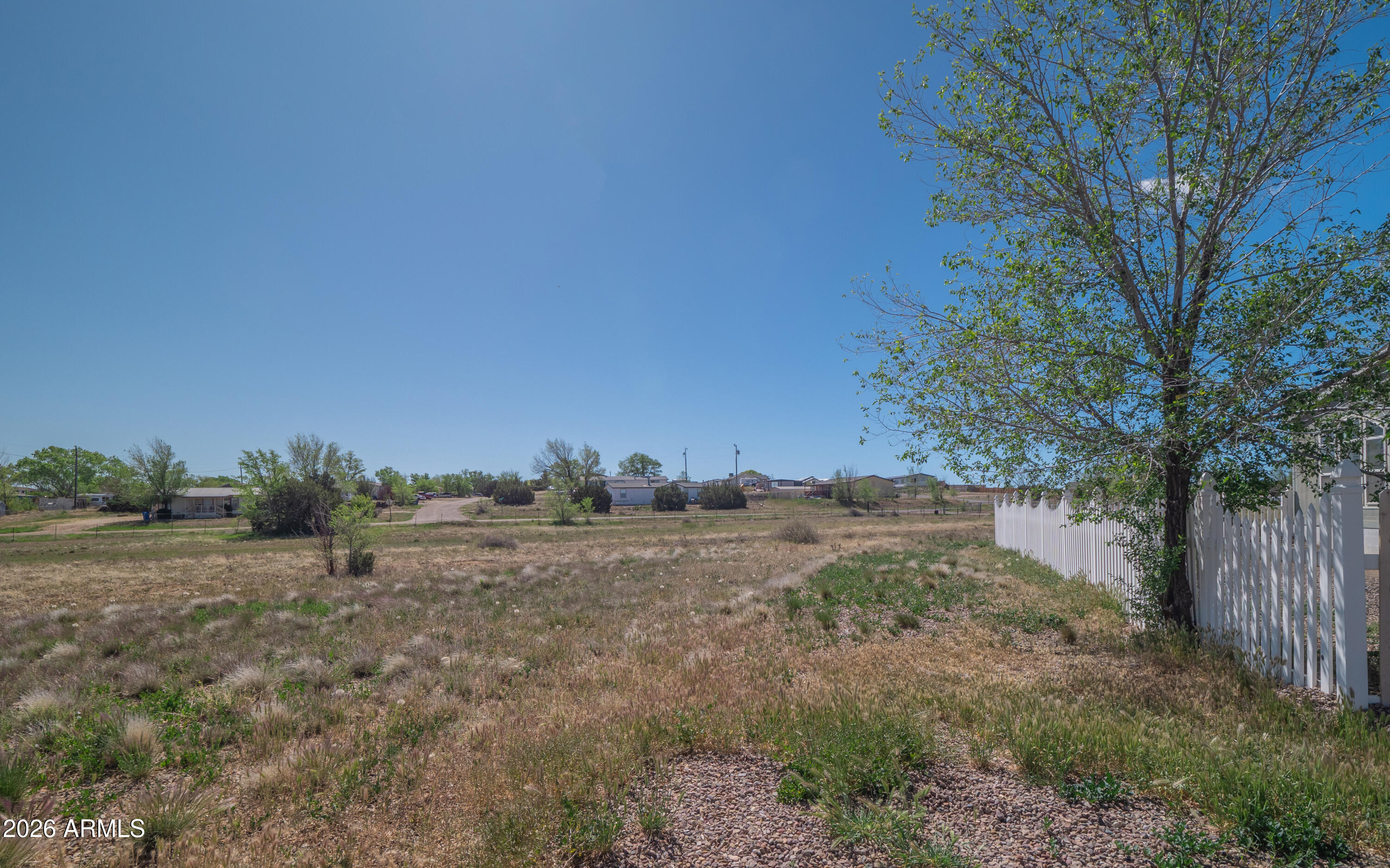 1401 W RANCH Road