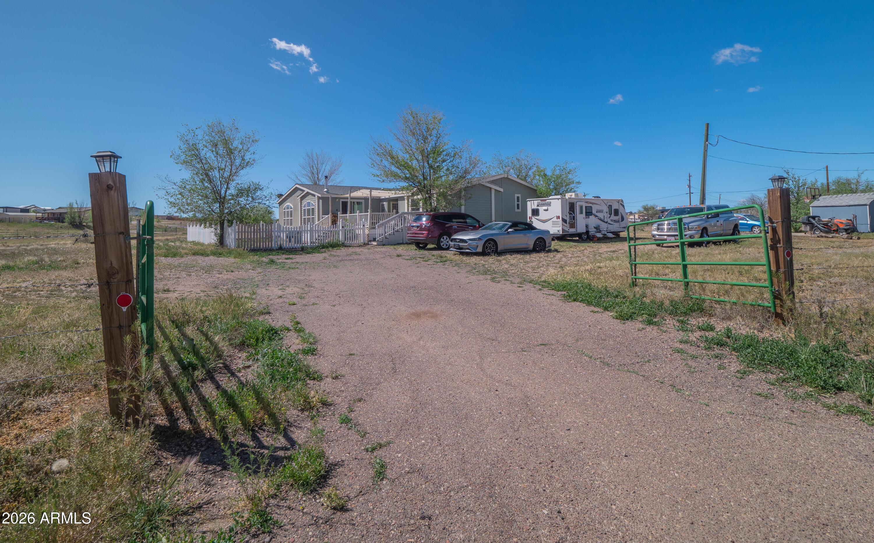 1401 W RANCH Road