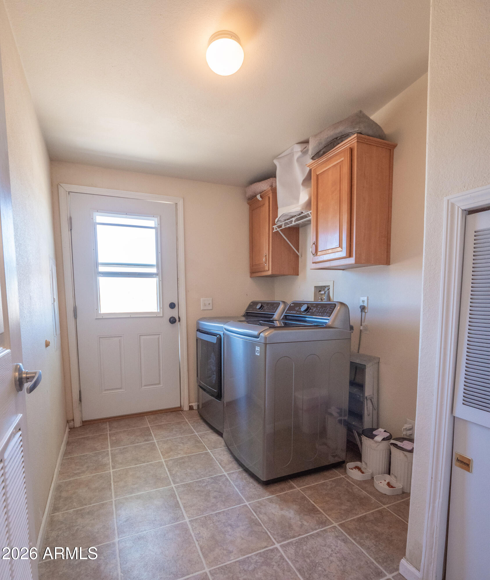 1401 W RANCH Road