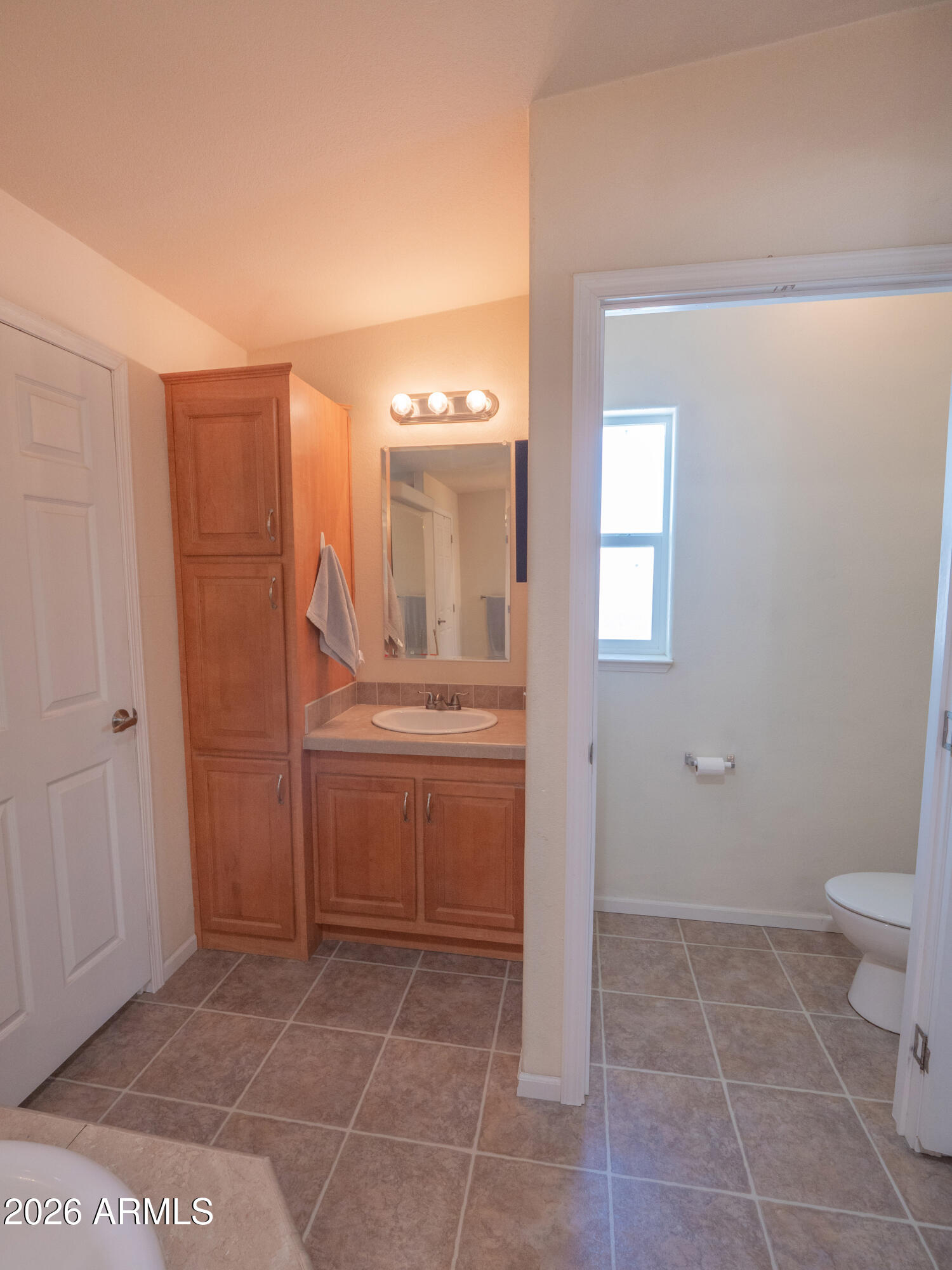 1401 W RANCH Road