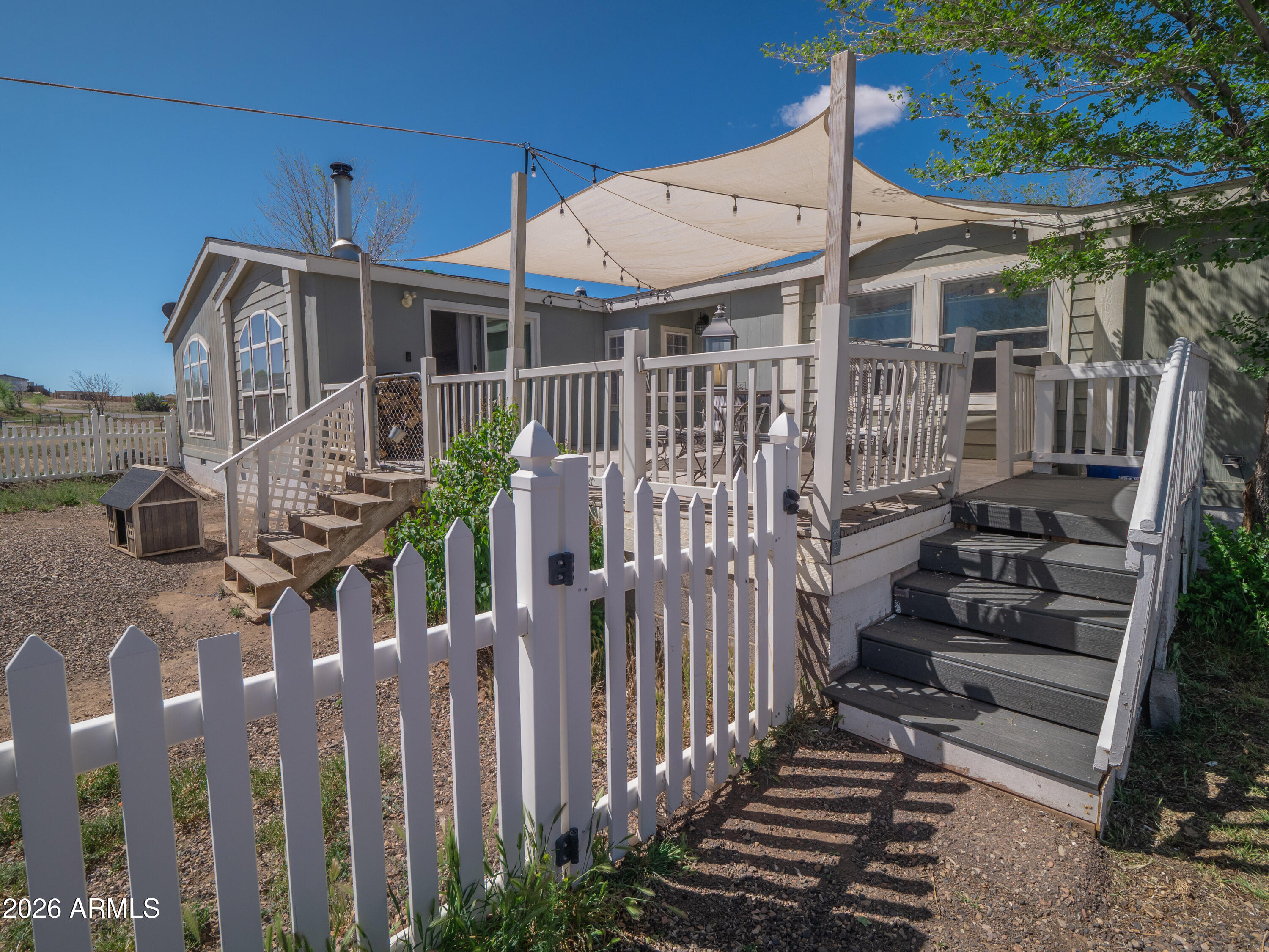 1401 W RANCH Road