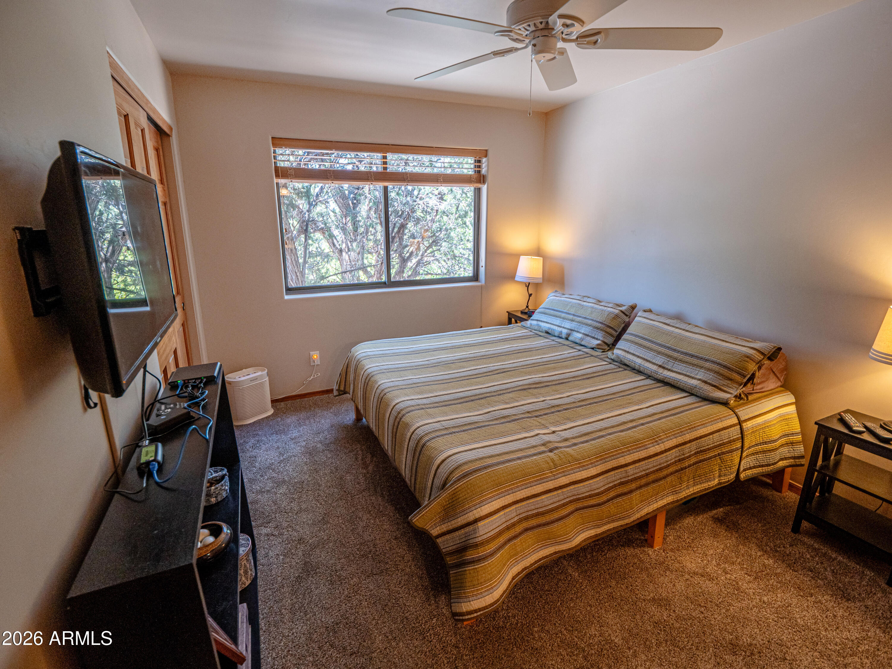 4670 W COTTAGE Loop