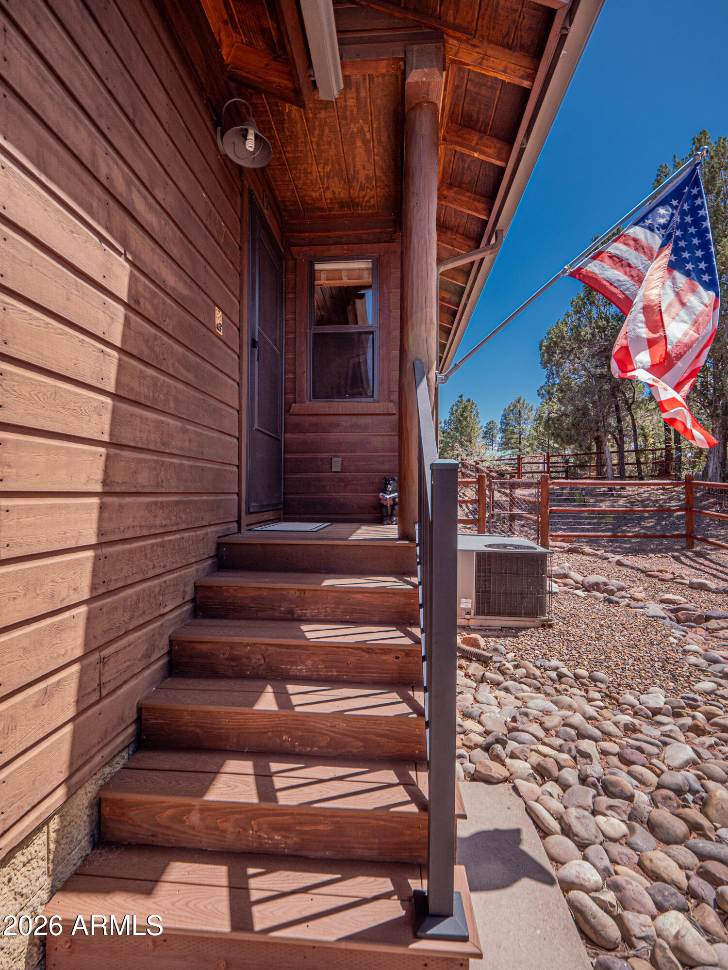 4670 W COTTAGE Loop