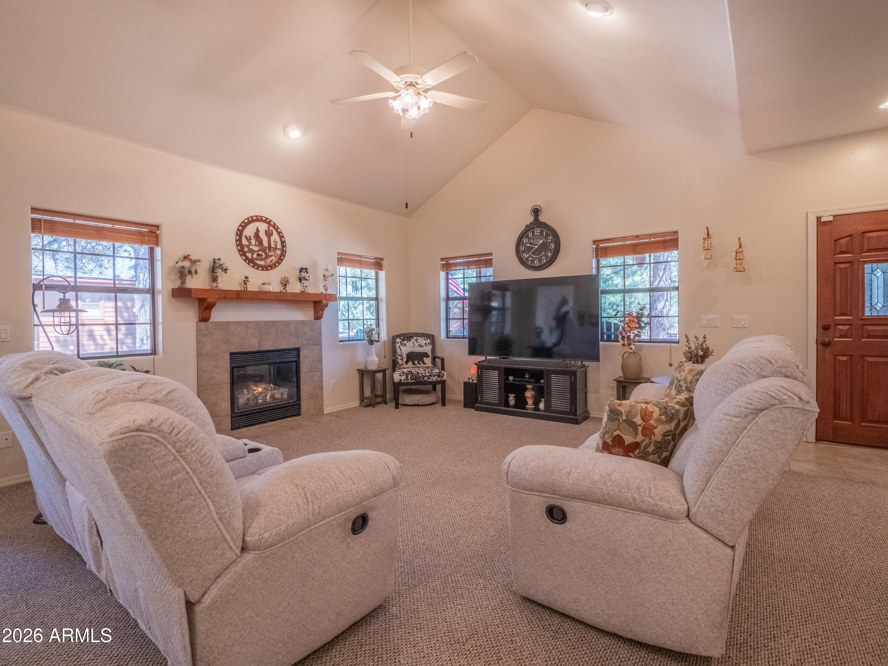 2931 W MOUNTAIN PARK Road