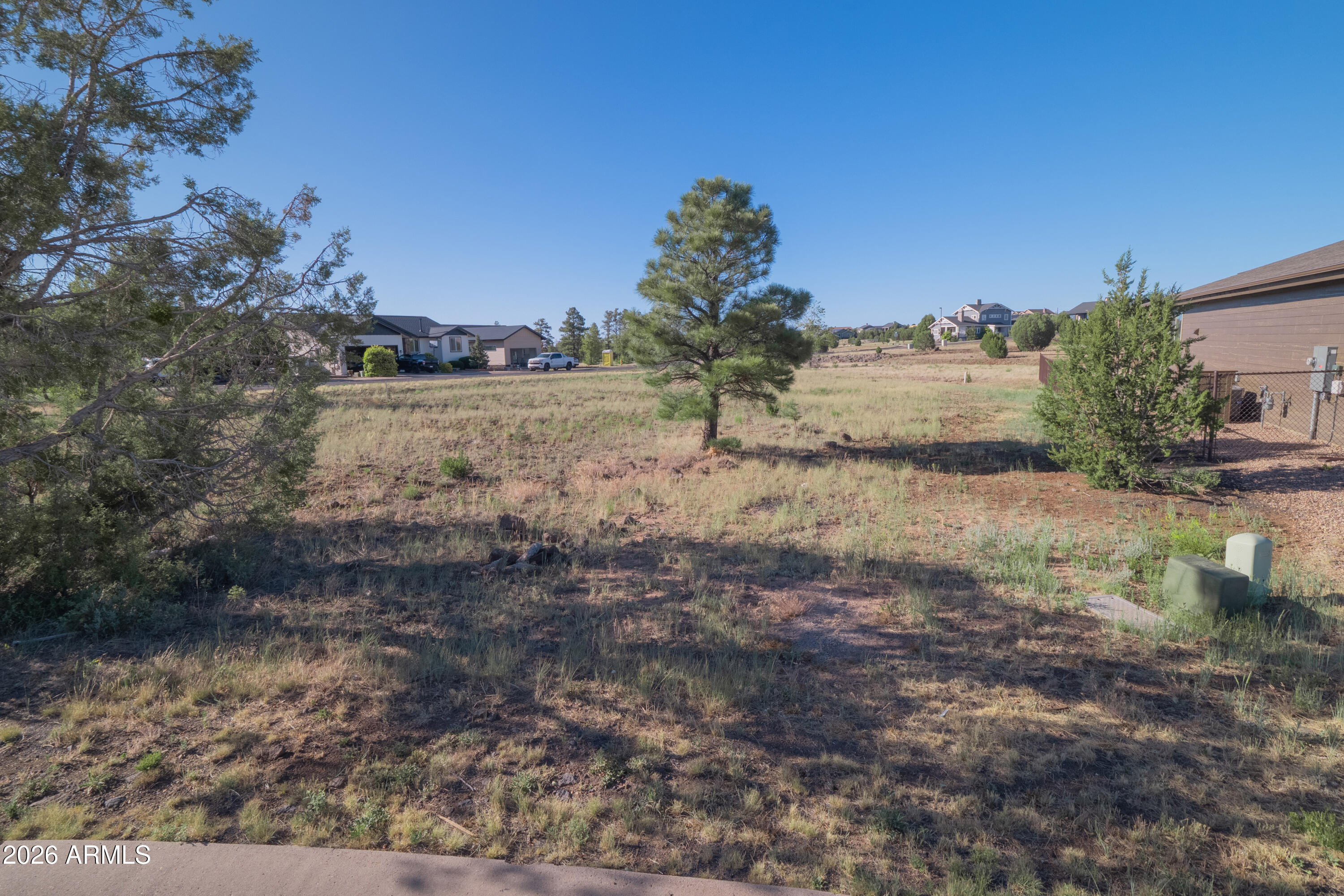 981 S LORENZO SITGREAVES Drive