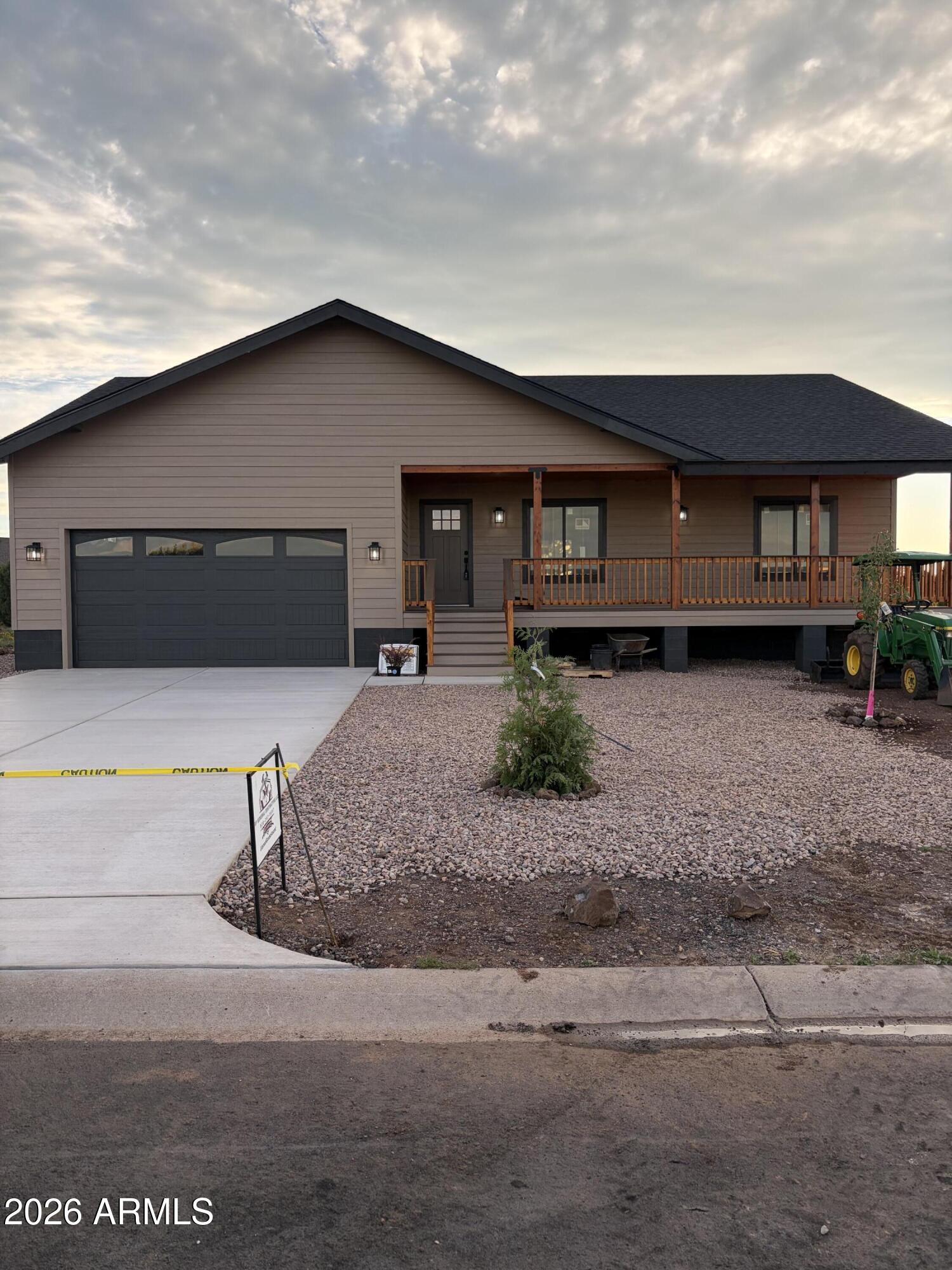 1060 S RIDGECREEK Lane