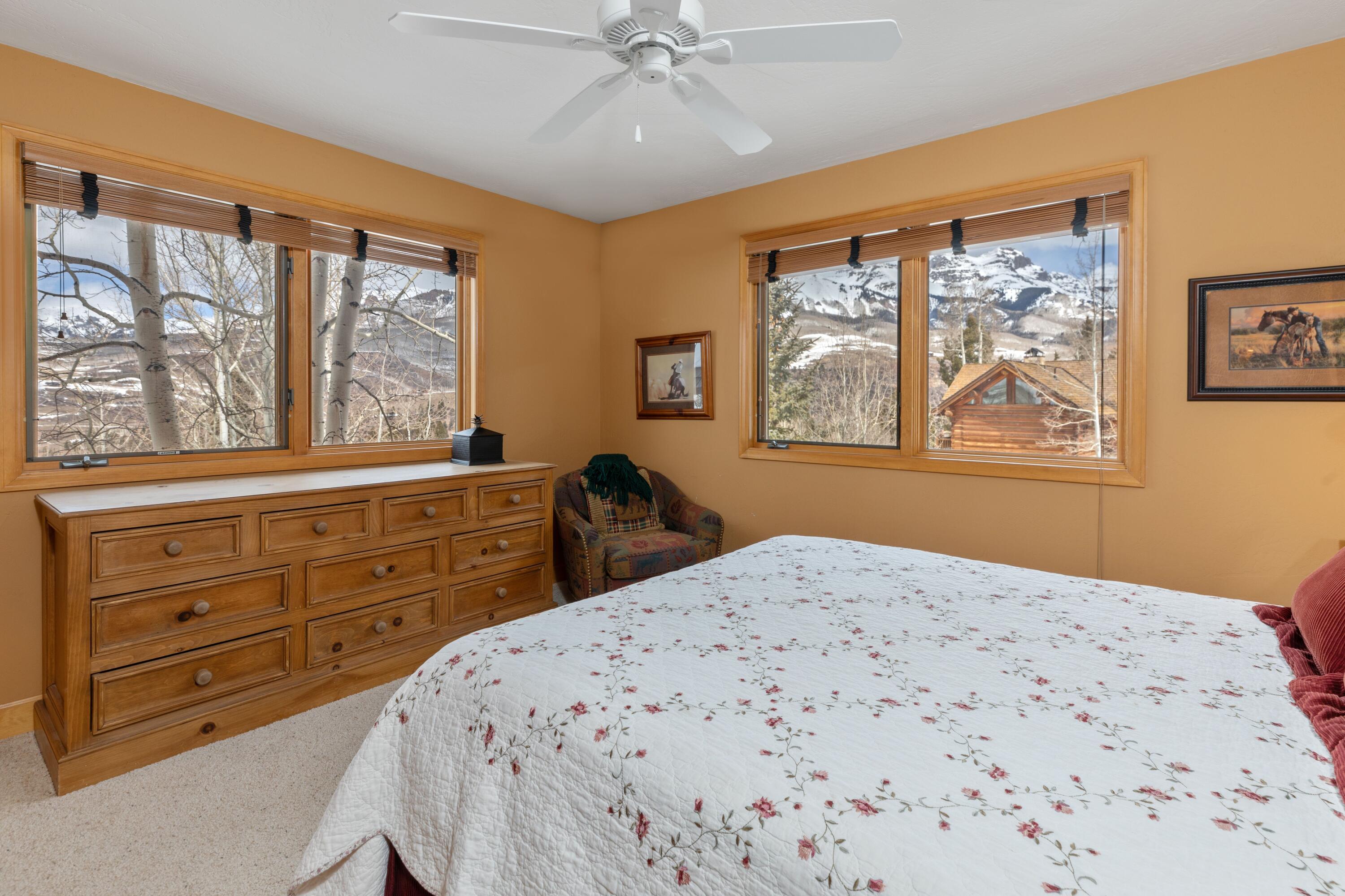 102 Double Eagle Way