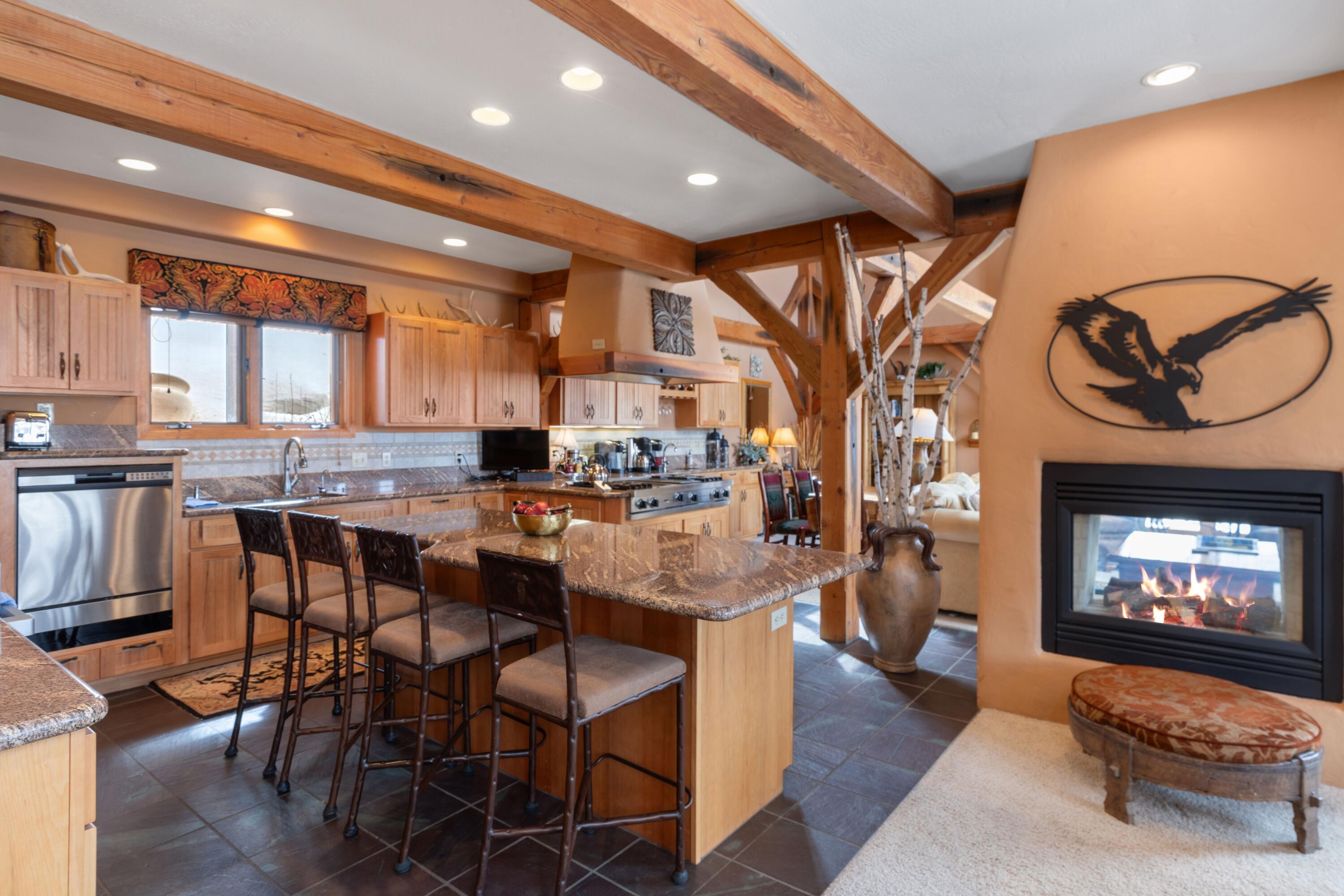 102 Double Eagle Way