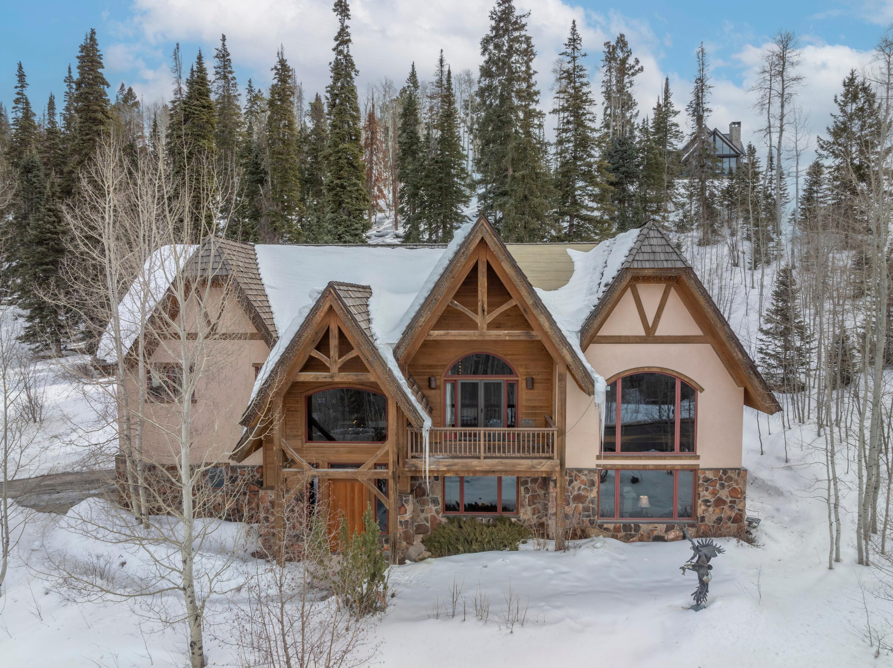 102 Double Eagle Way