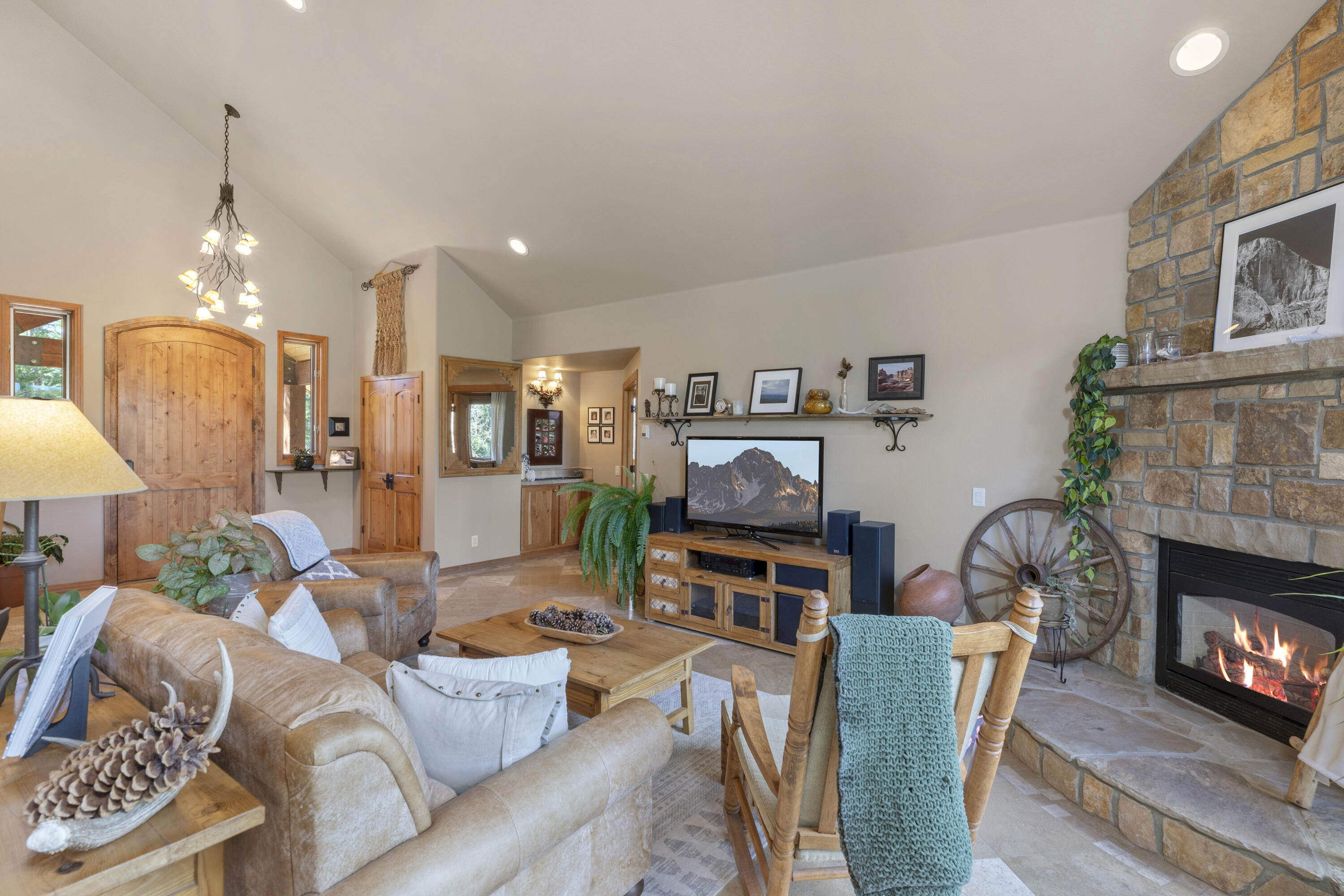 38 Hummingbird Trail