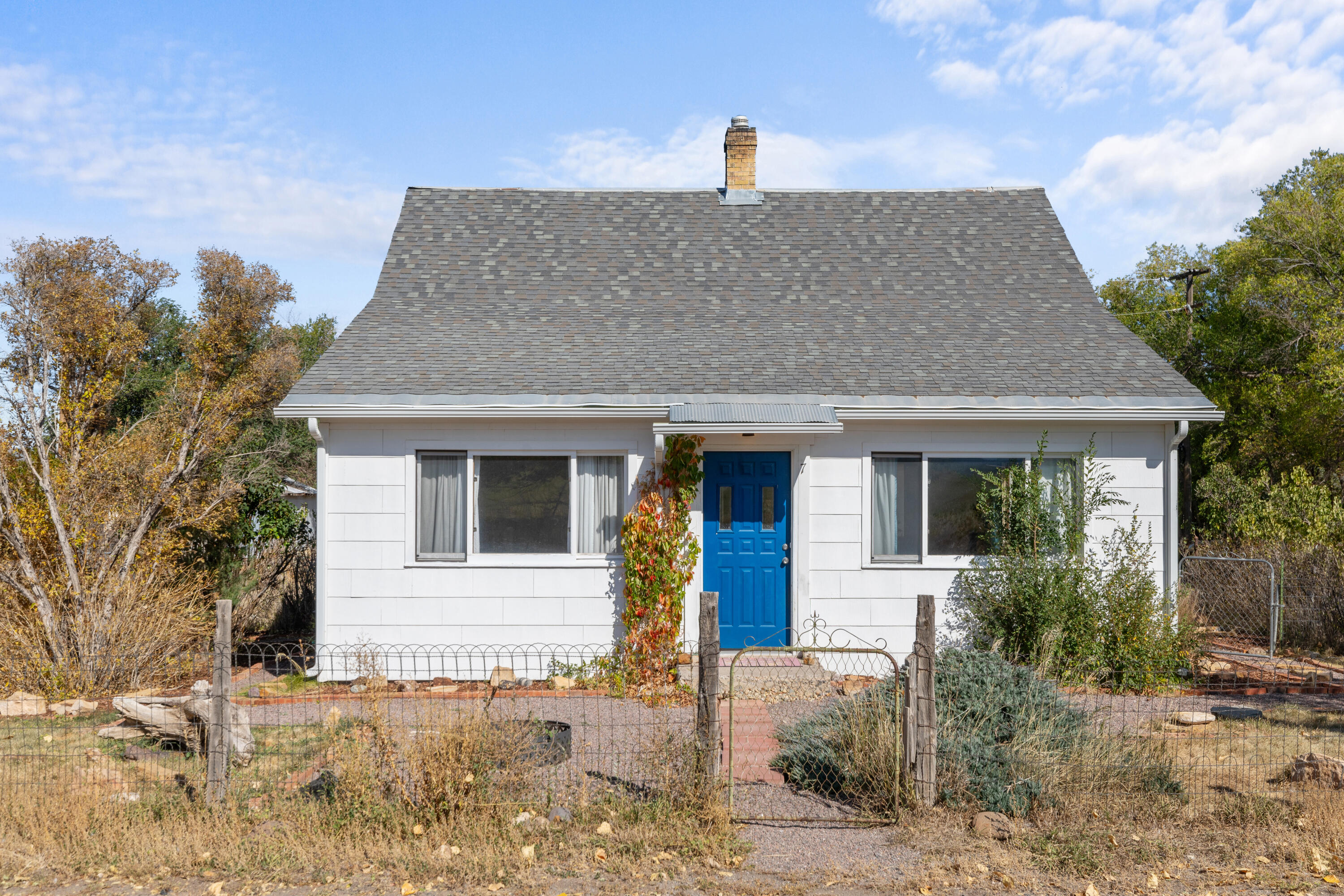 7 Whinnerah Avenue