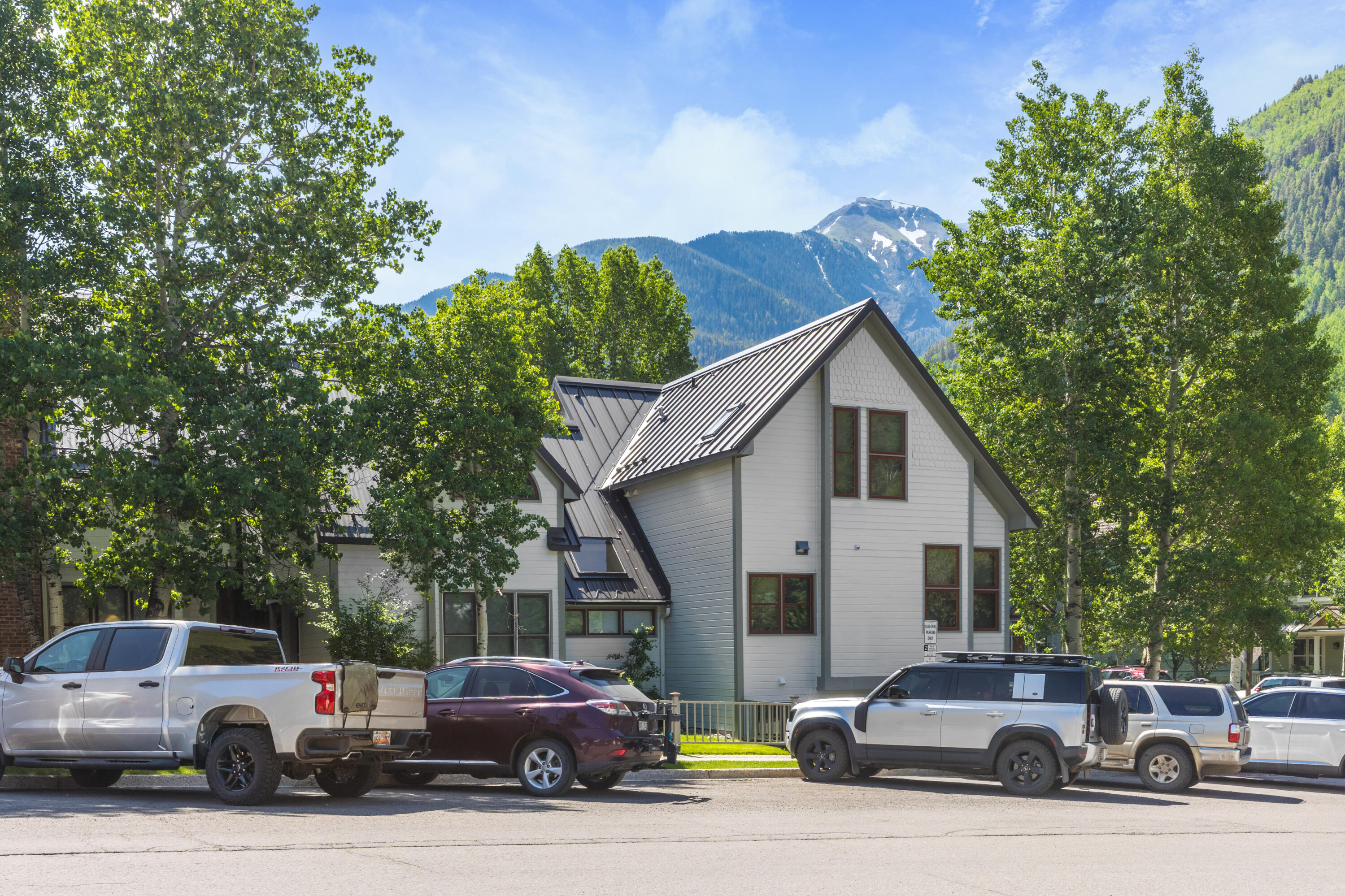 122 S Townsend