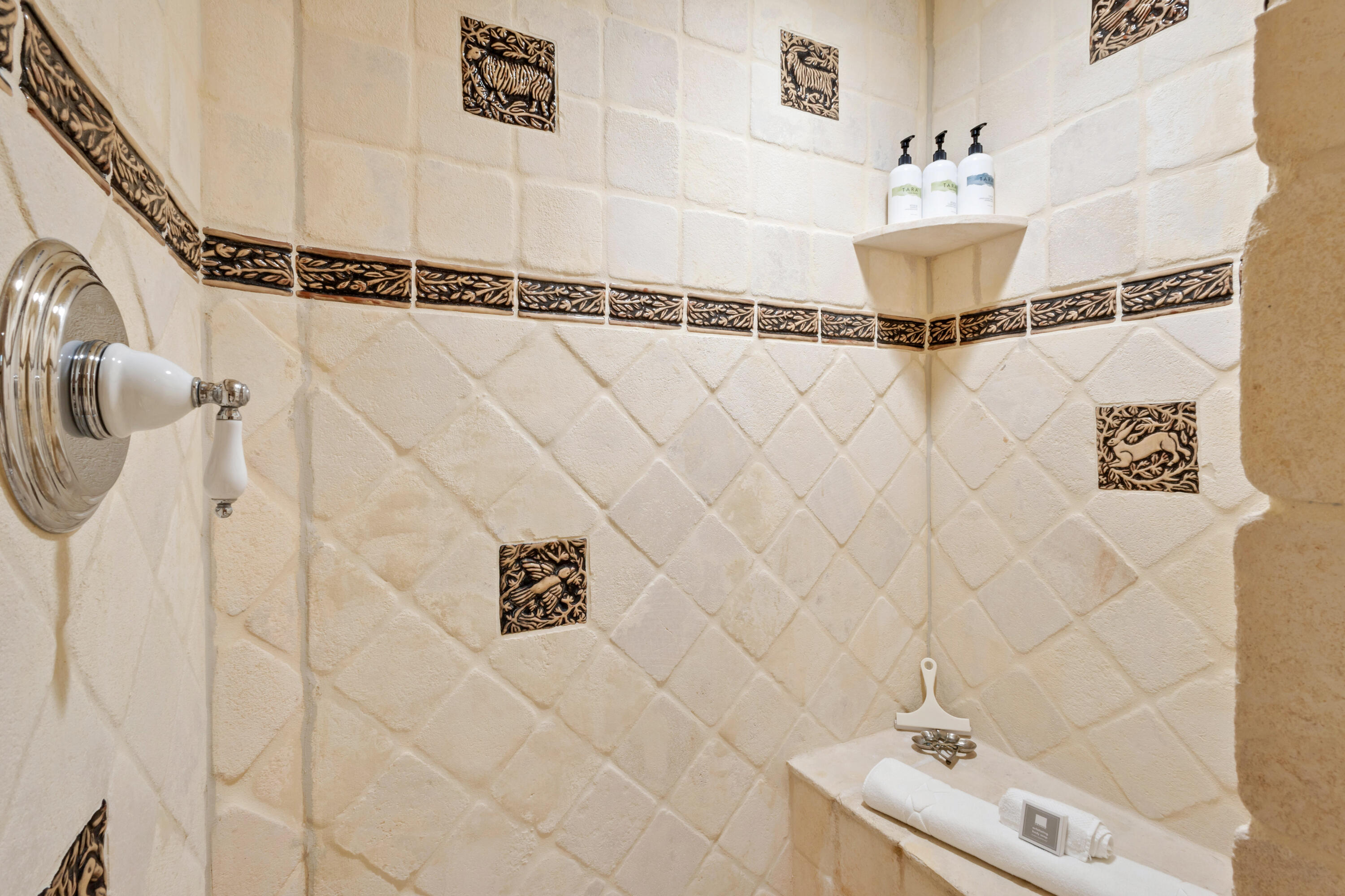 136 Country Club Drive