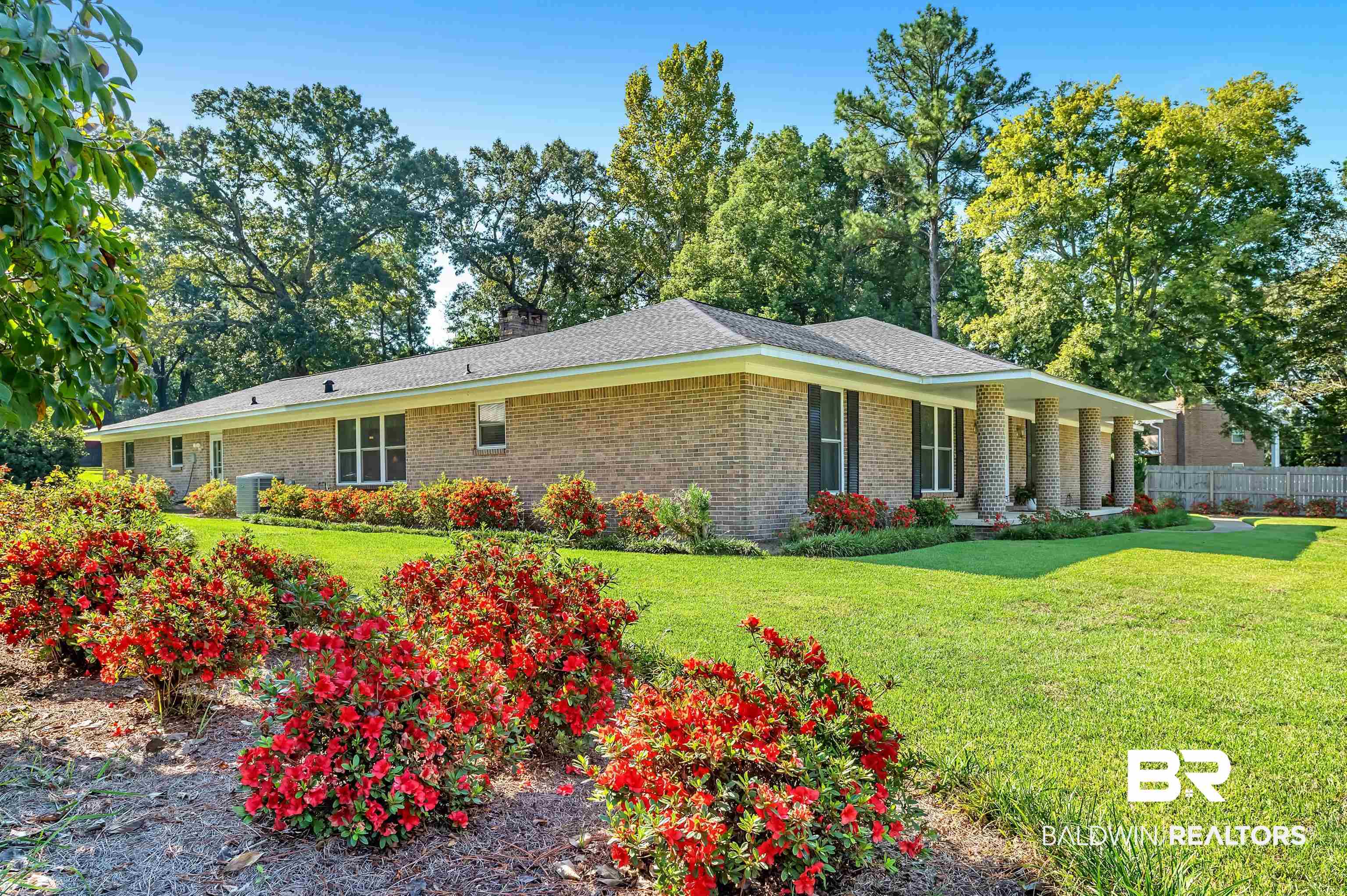 611 Southern Way