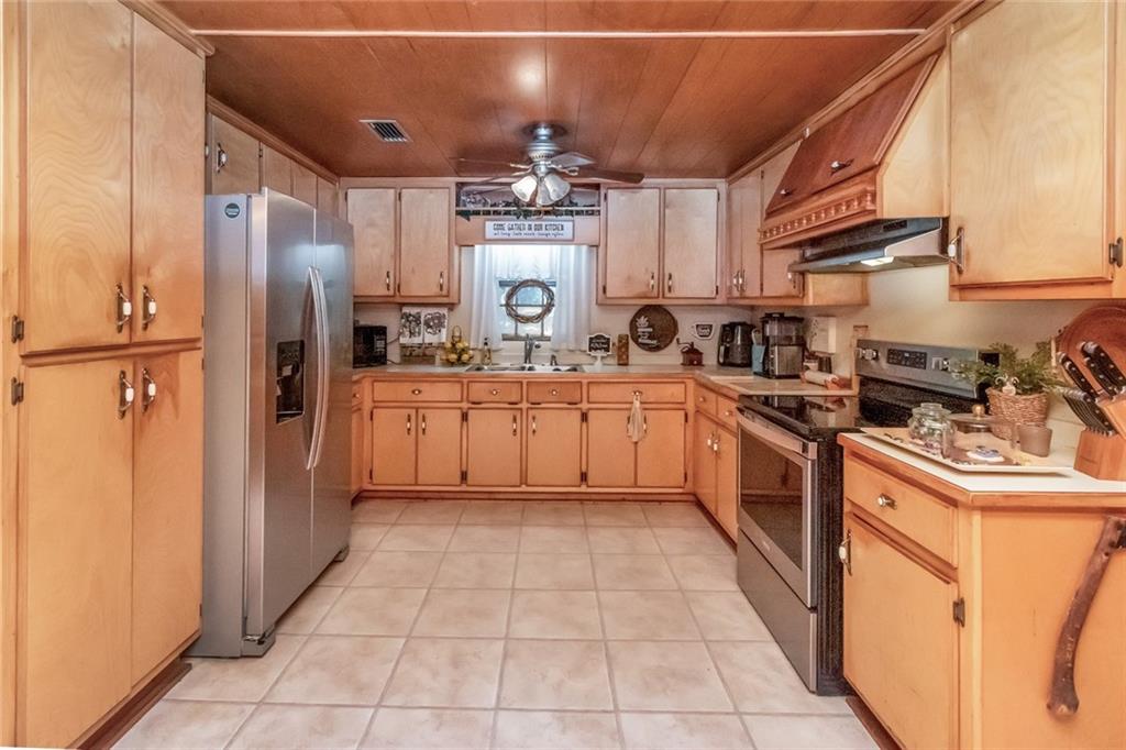8309 Grand Oaks Drive