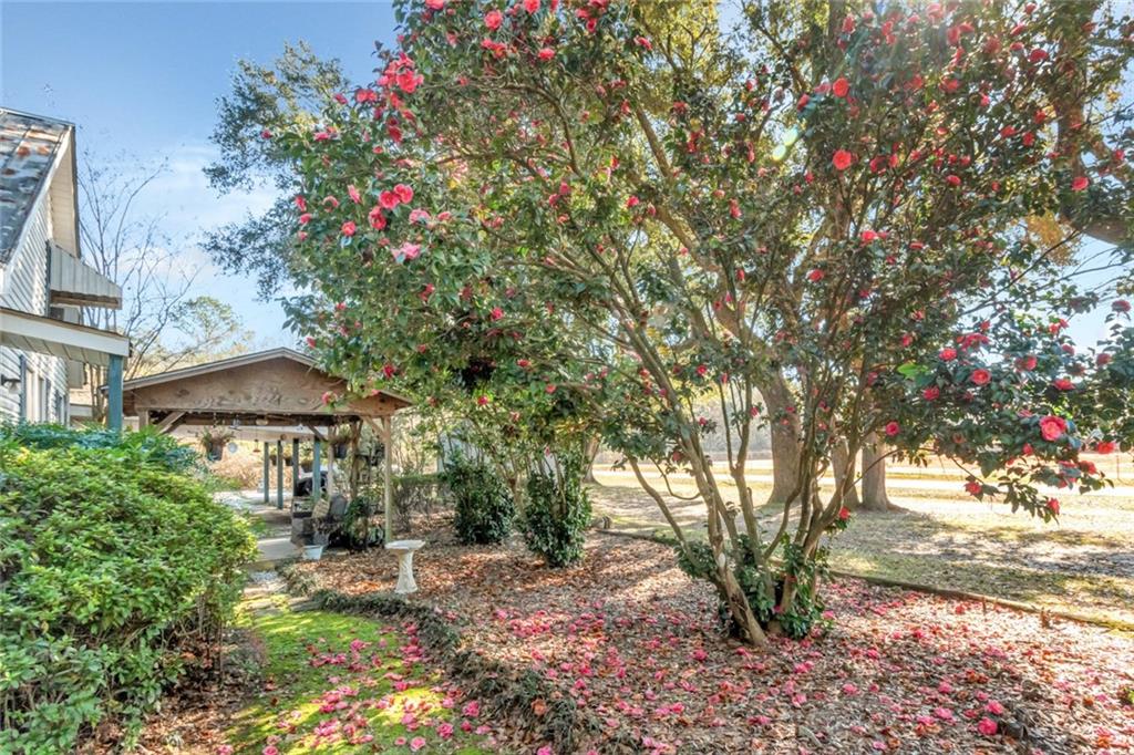 8309 Grand Oaks Drive