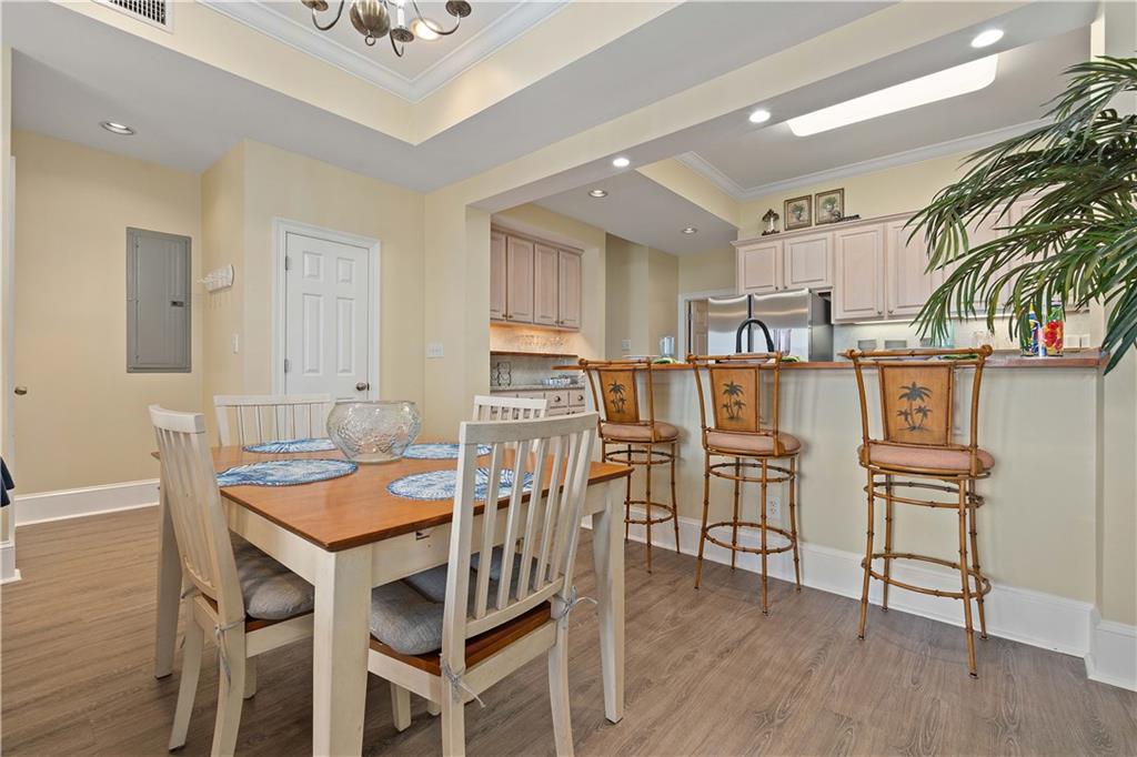 918 Delchamps Avenue # 4E