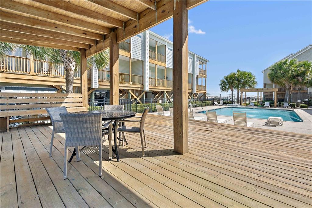 918 Delchamps Avenue # 4E