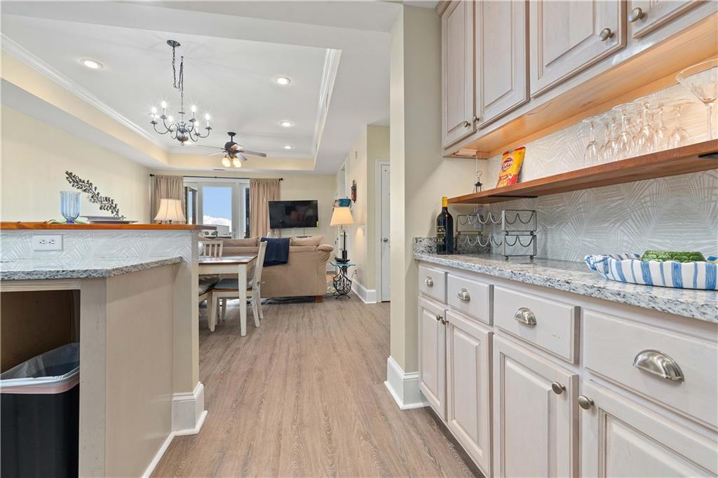 918 Delchamps Avenue # 4E