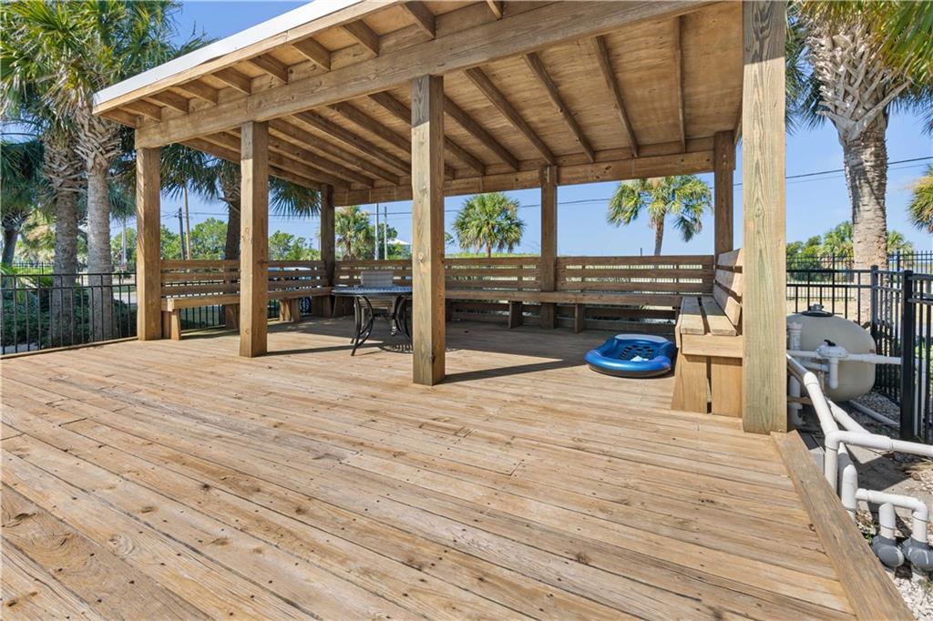 918 Delchamps Avenue # 4E