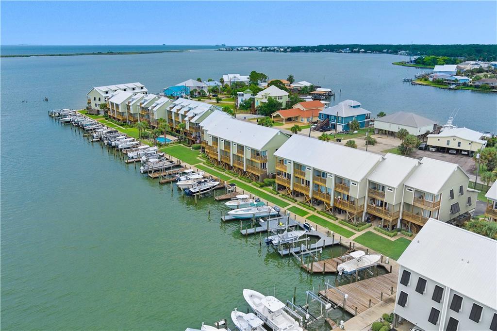 918 Delchamps Avenue # 4E