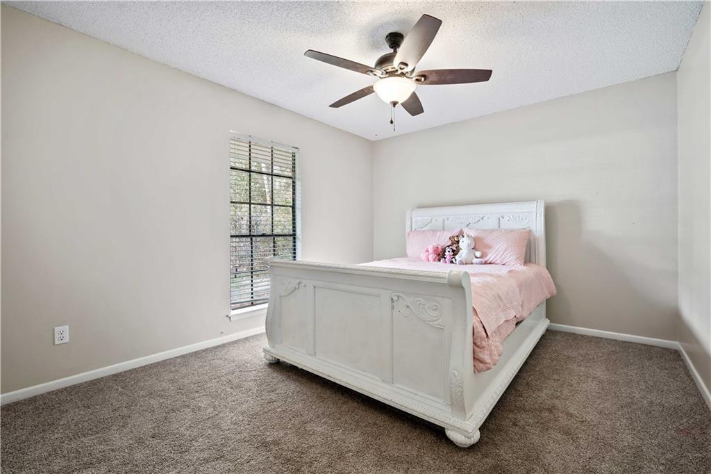 10921 Thomas Road