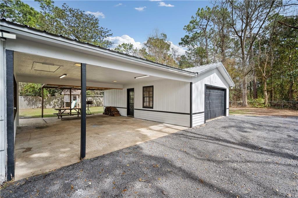 10921 Thomas Road