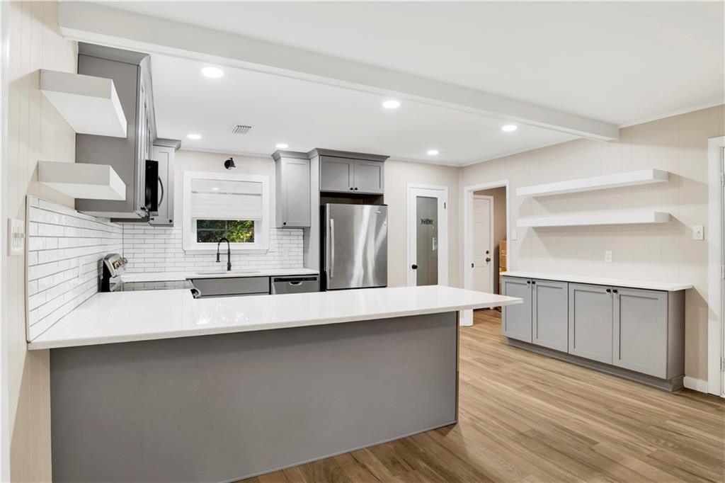 8618 Grand Country Lane