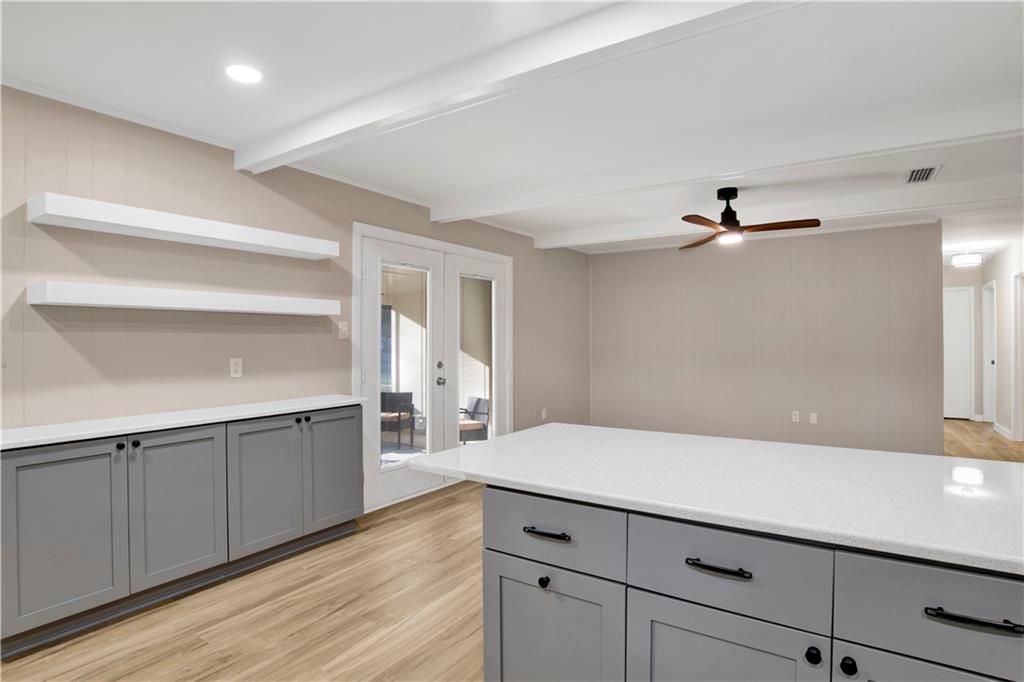 8618 Grand Country Lane