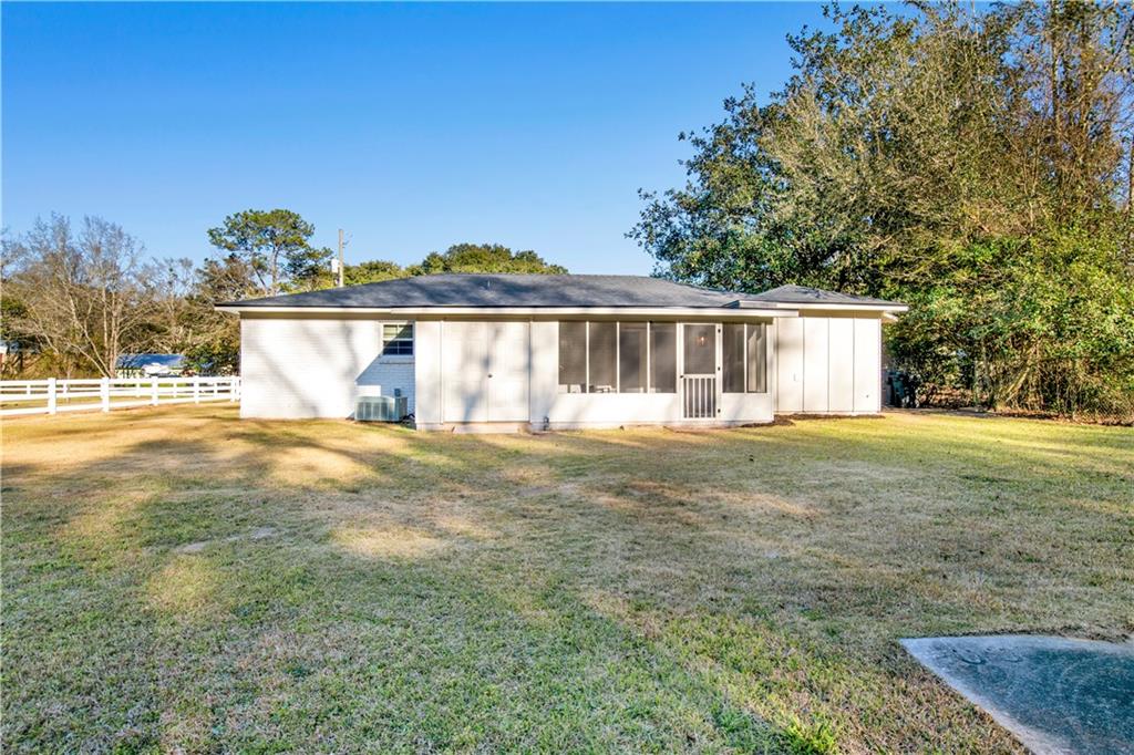 8618 Grand Country Lane