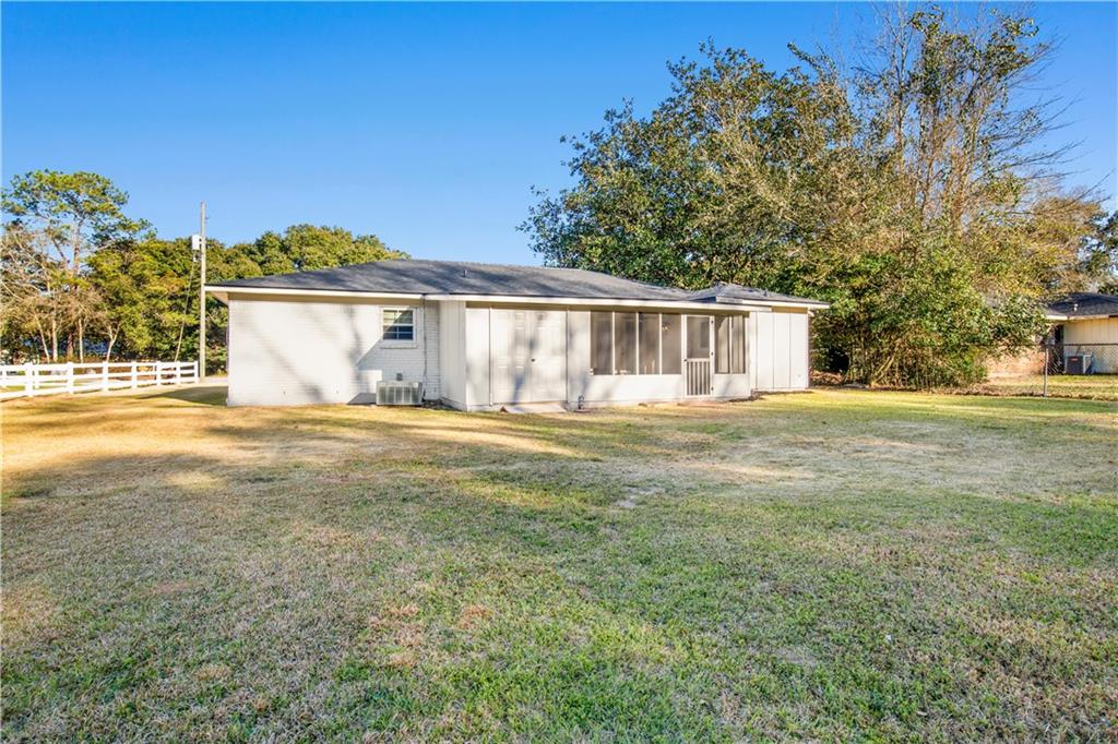 8618 Grand Country Lane