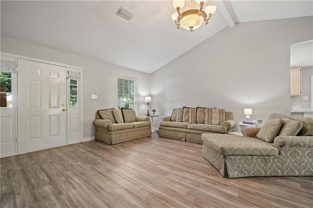 8653 Rosalene Street E