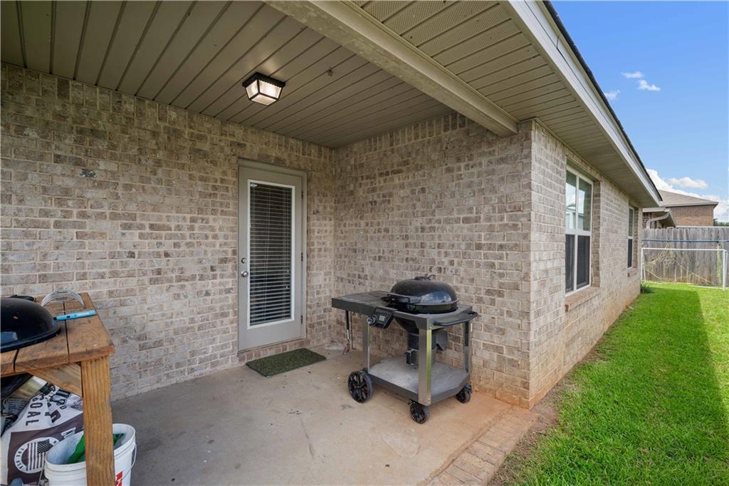 3461 Summer Woods Circle W