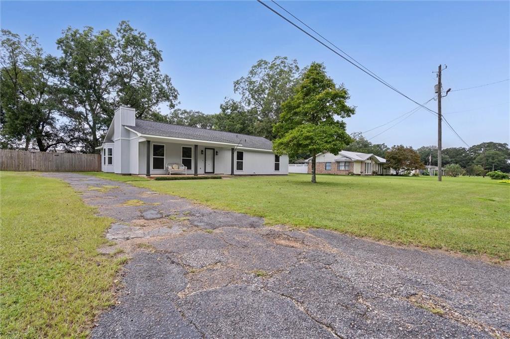 8161 Grand Oaks Drive